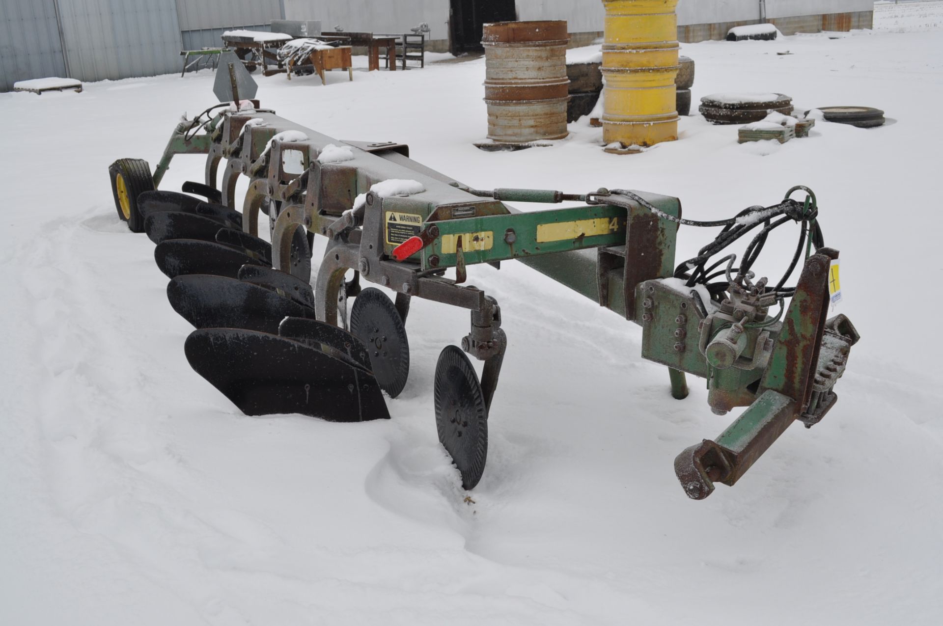 John Deere 2800 5-btm plow, variable width - Image 2 of 9