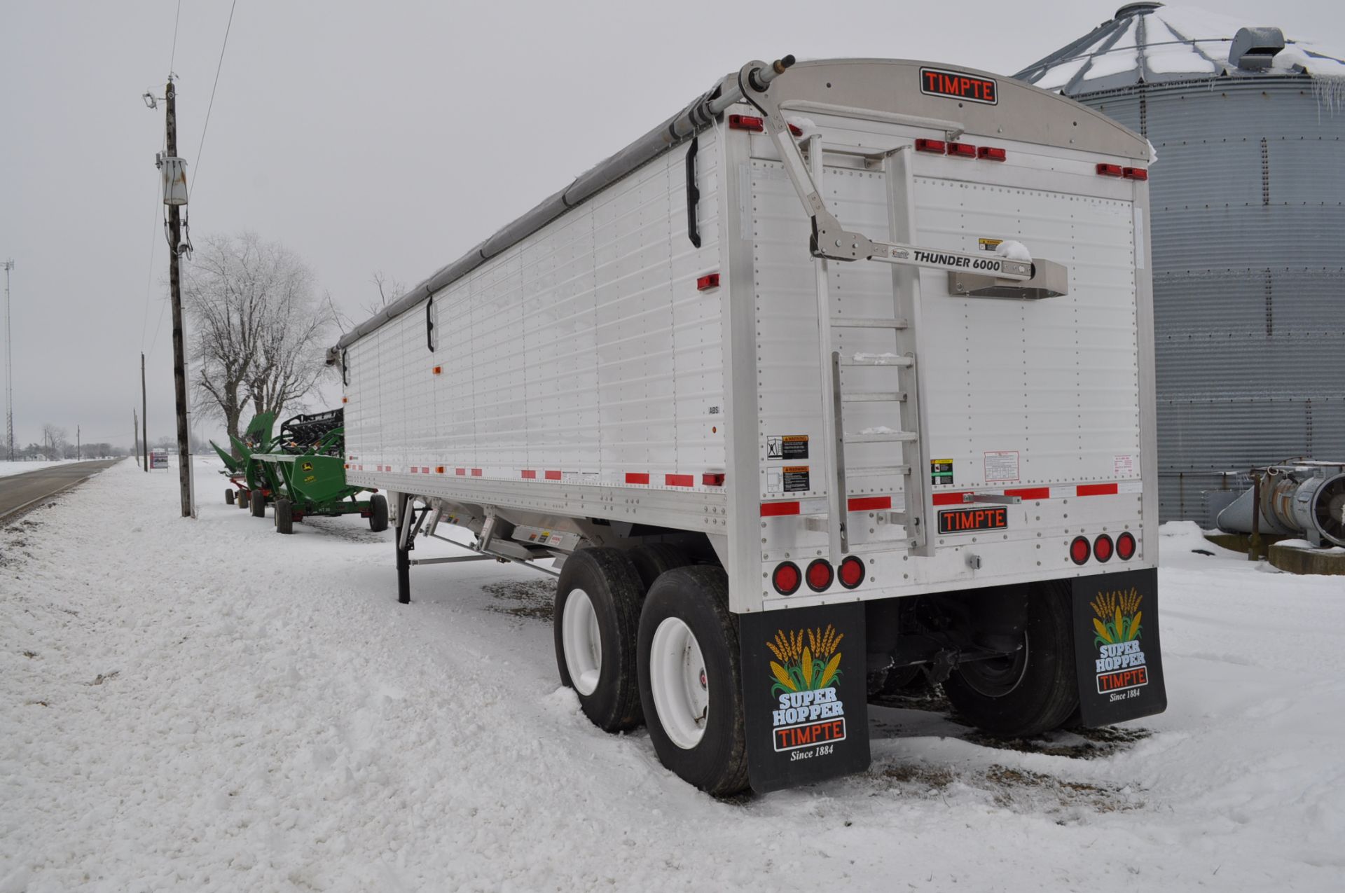 2017 33’ Timpte Super Hopper trailer, auto roll-tarp, air ride, 72” sides - Image 2 of 12