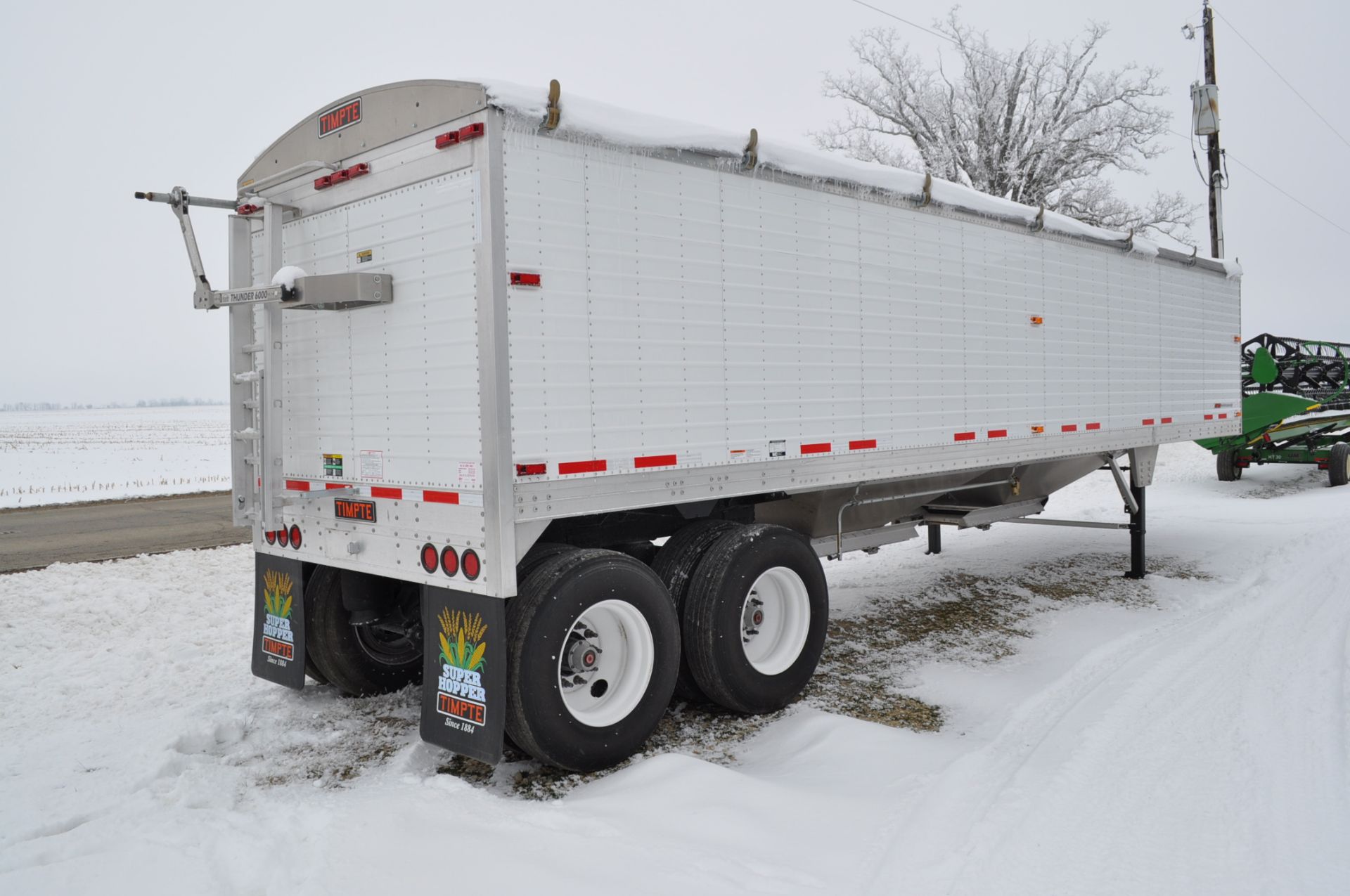 2017 33’ Timpte Super Hopper trailer, auto roll-tarp, air ride, 72” sides - Image 3 of 12