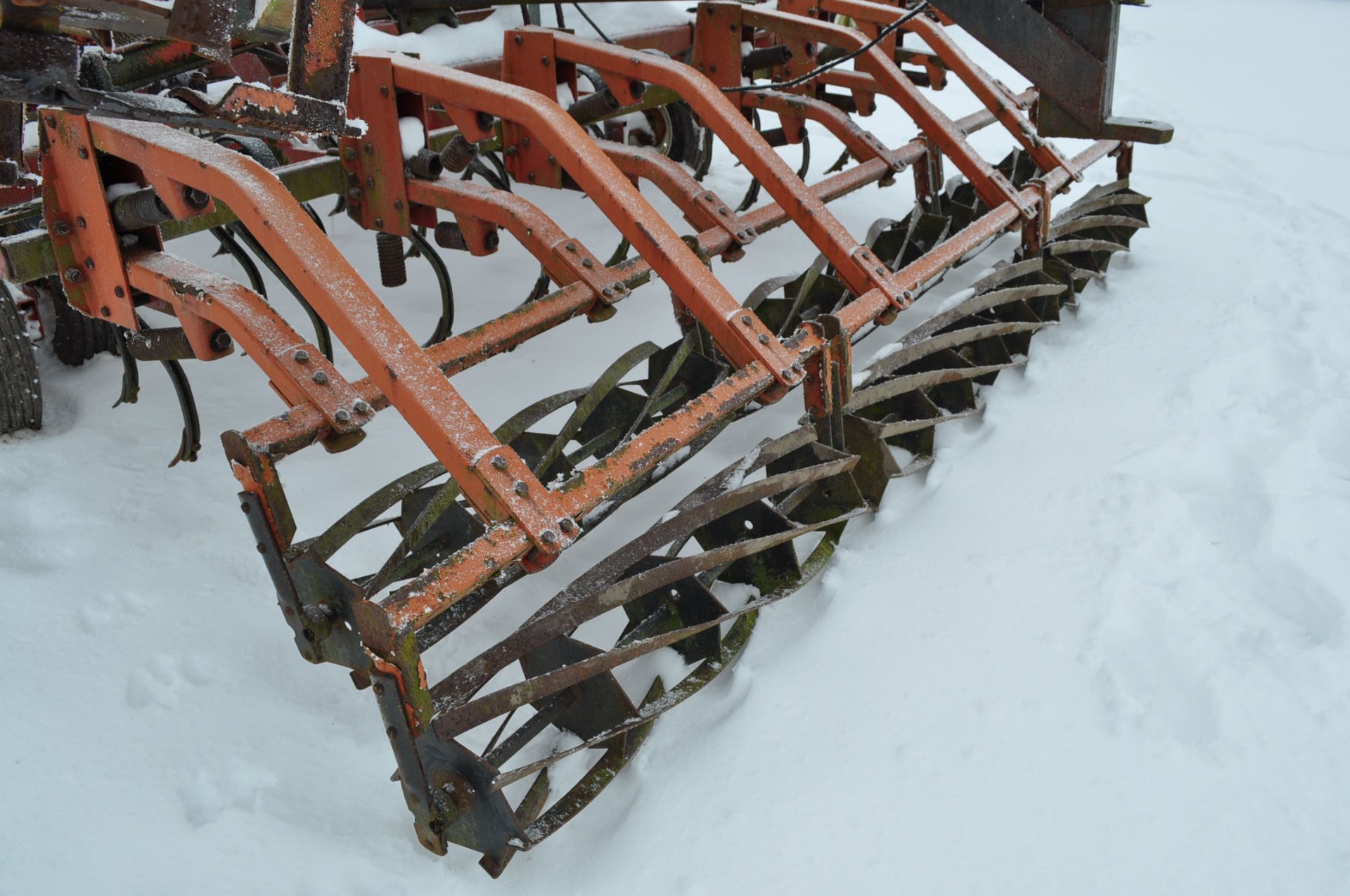 24’ Kongskilde Triple K field cultivator, Danish tine, rear hitch, double basket, walking tandems - Image 9 of 13