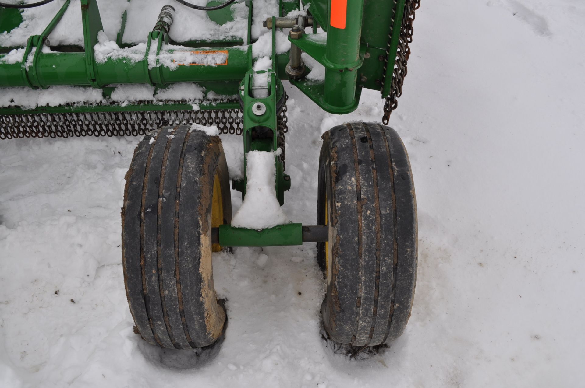 15’ John Deere CX15 rotary mower, 1000 pto, hyd fold, chains - Image 14 of 17