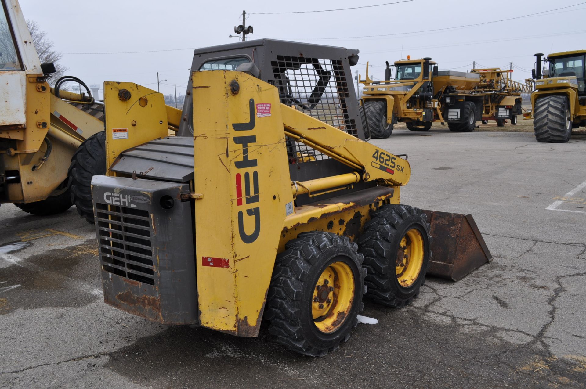 Gehl 4625 SX skid-loader, 4-cyl Yanmar Denials diesel, 69” bucket, (2) front hydr remotes, hand - Image 5 of 10