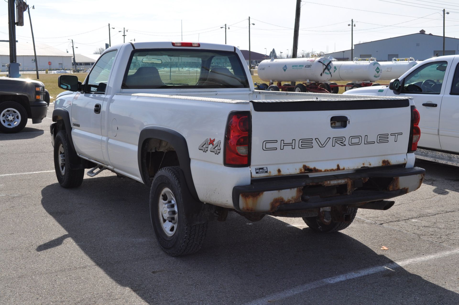 2007 Chevy 2500 HD, reg cab, 4x4, auto trans, 194,869 mi. - Image 2 of 17