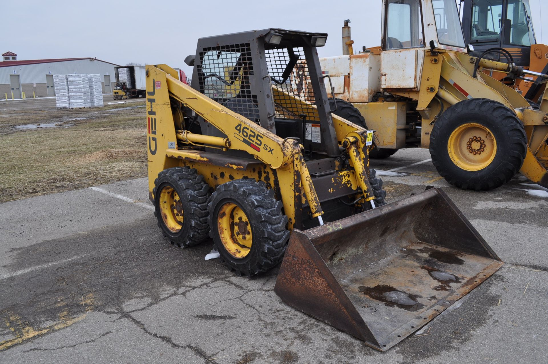 Gehl 4625 SX skid-loader, 4-cyl Yanmar Denials diesel, 69” bucket, (2) front hydr remotes, hand - Image 6 of 10