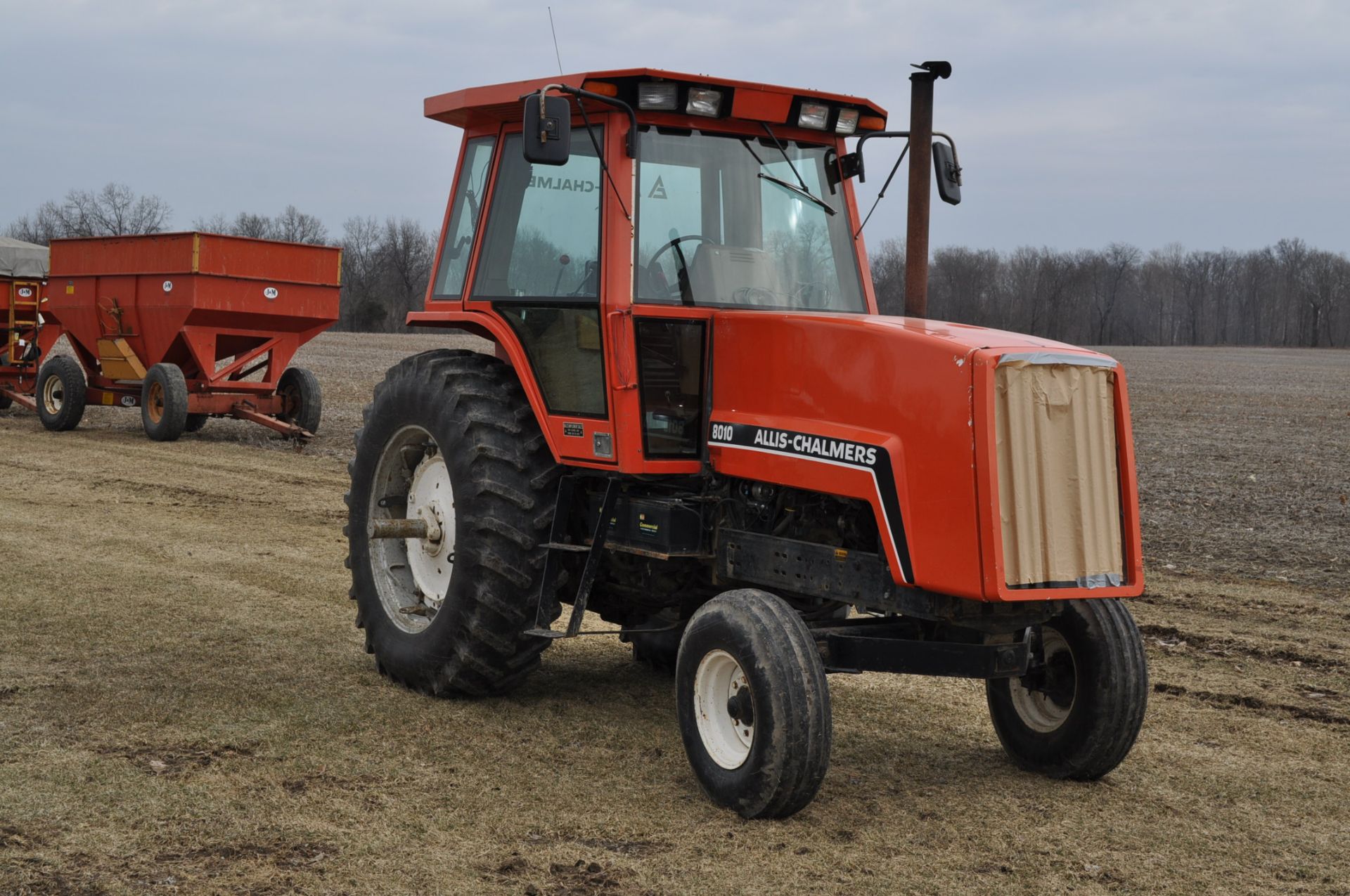 1982 Allis Chalmers 8010 tractor, power direct 20 spd, CHA, 2 remotes,540/1000 PTO, 3pt, 18.4 x 38 - Image 4 of 28