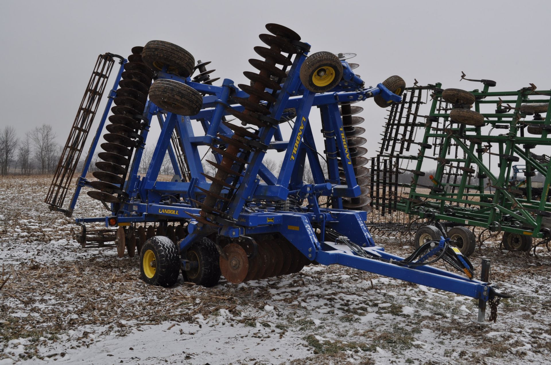 29’ Landoll 7431-29 VT Plus, walking tandems, 380/55 R 65 transport, rear basket, rear hitch, SN - Image 4 of 11