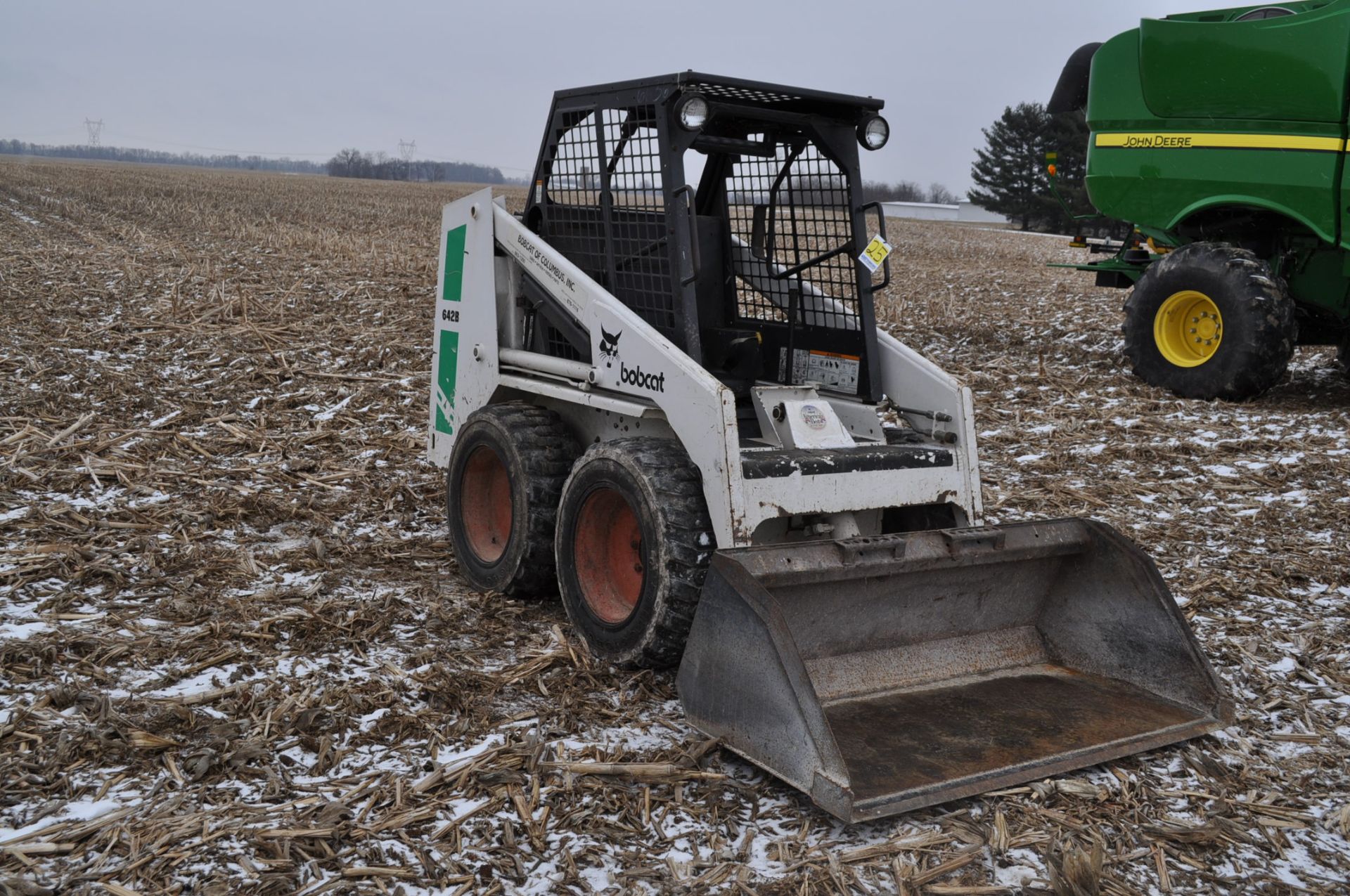 Bobcat 642B skid loader, gas, 5’ bucket, hand & foot controls, 2560 hrs - Image 4 of 12