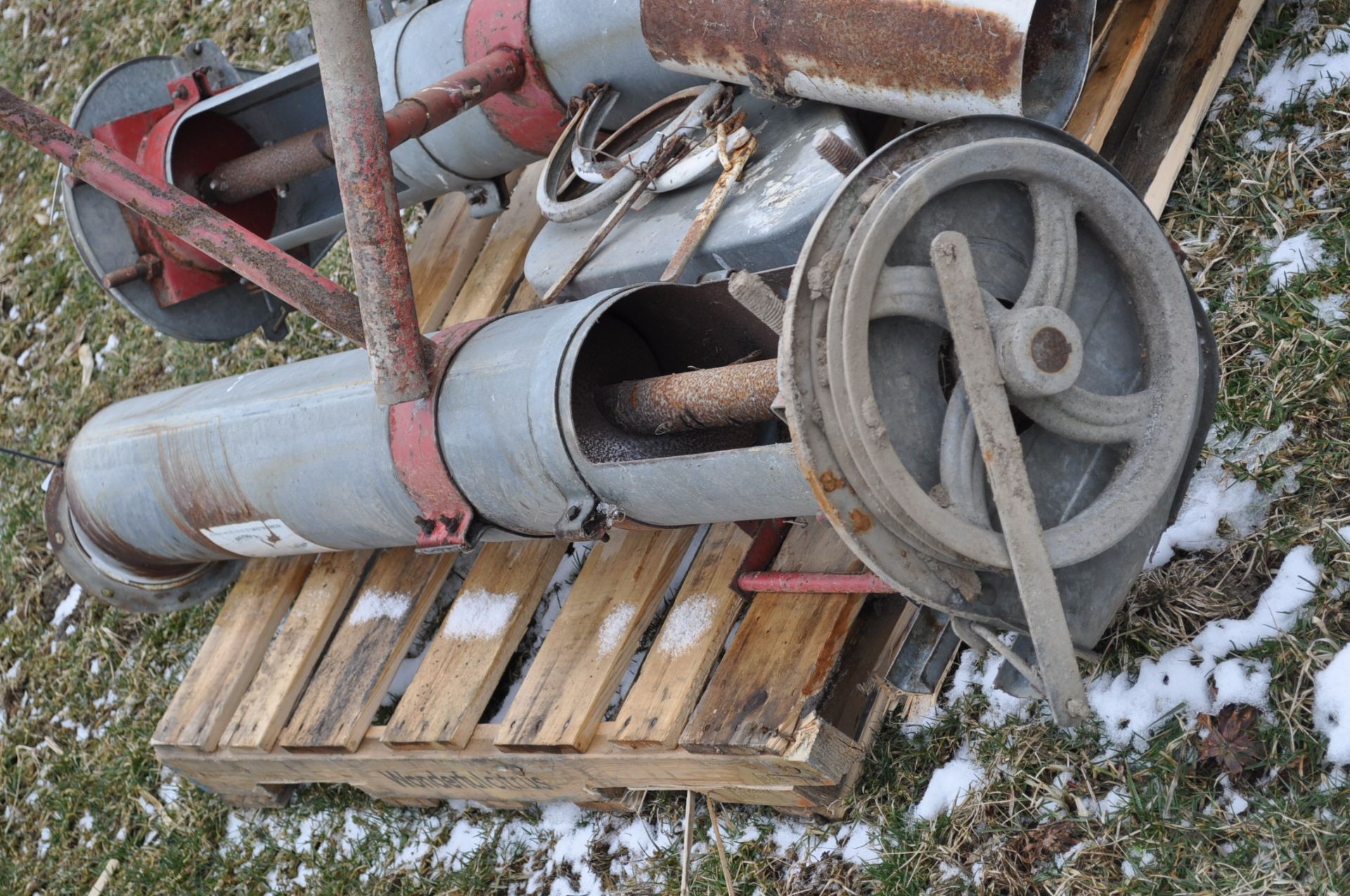 6" bin unload, incline - Image 2 of 2