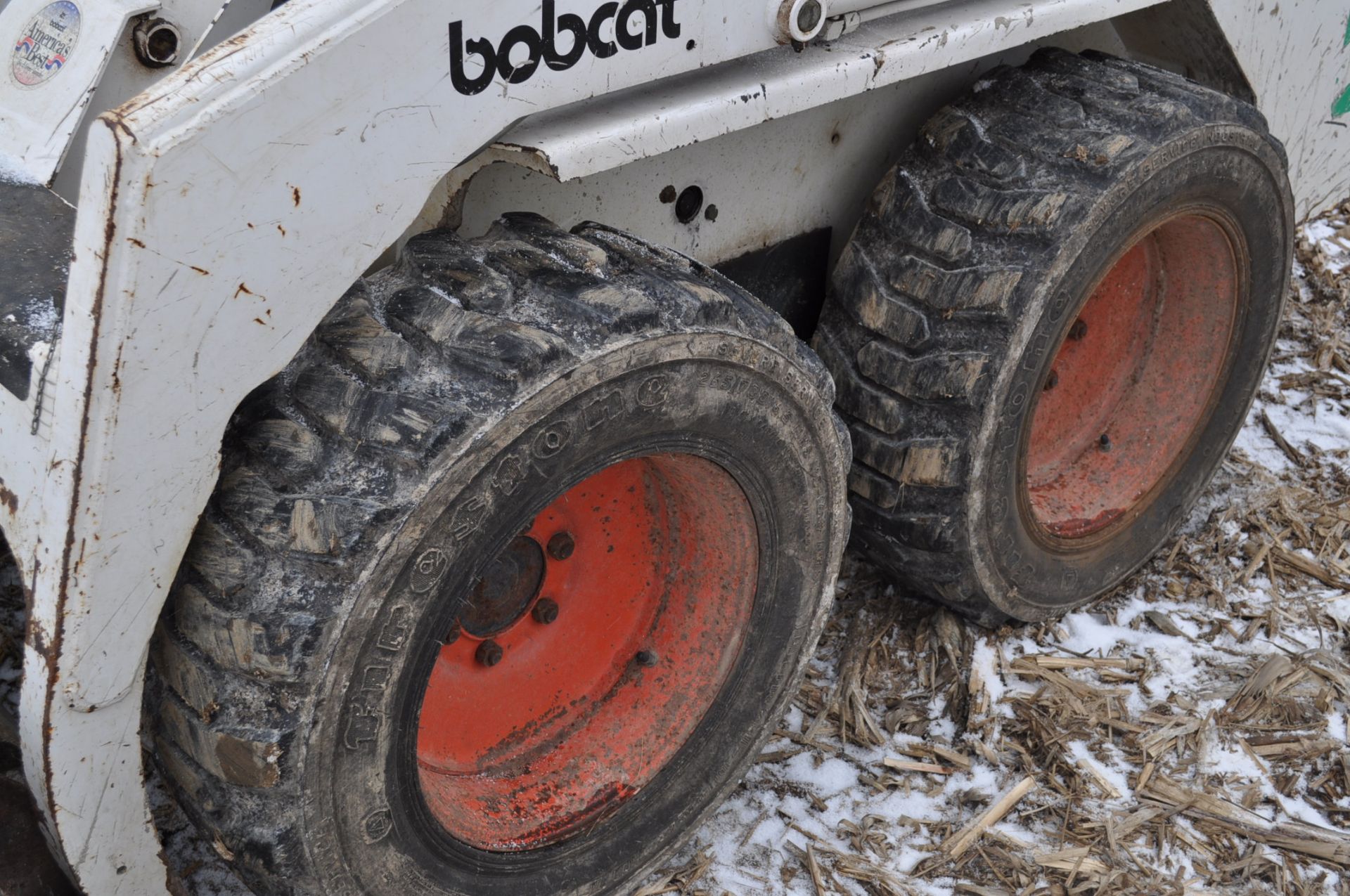 Bobcat 642B skid loader, gas, 5’ bucket, hand & foot controls, 2560 hrs - Image 5 of 12