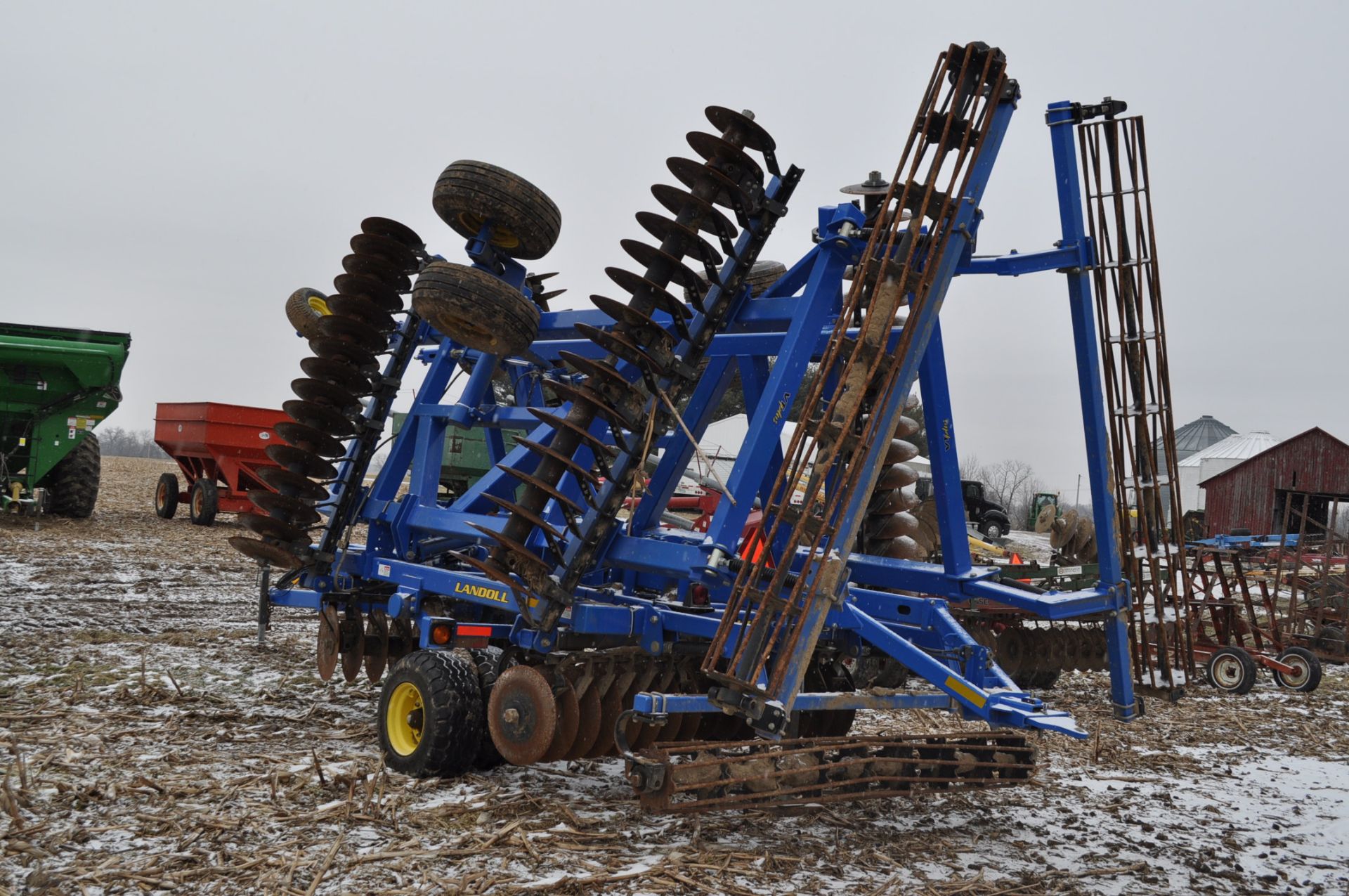 29’ Landoll 7431-29 VT Plus, walking tandems, 380/55 R 65 transport, rear basket, rear hitch, SN - Image 2 of 11