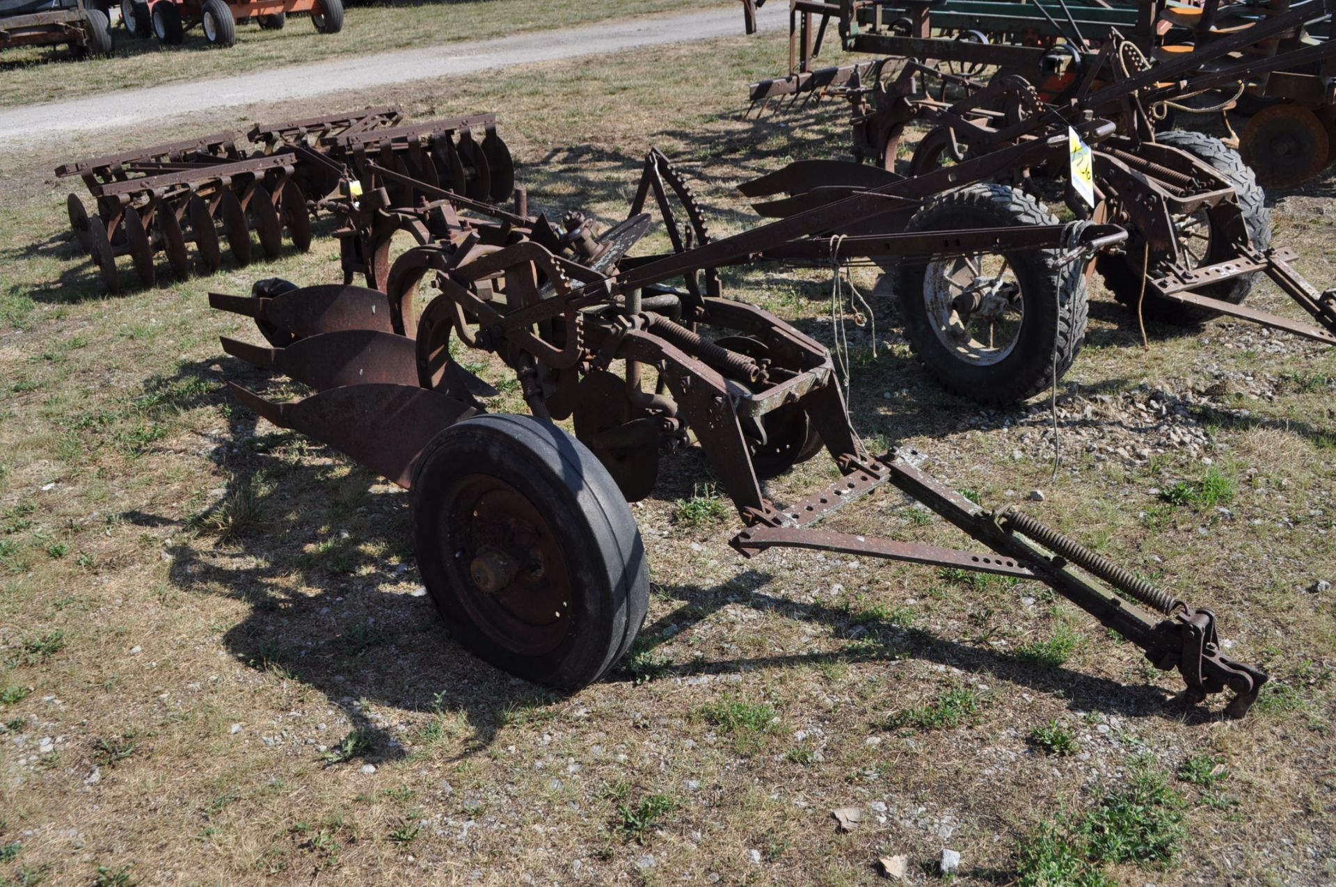 3 btm antique plow, rope trip, for parts only - Image 2 of 2