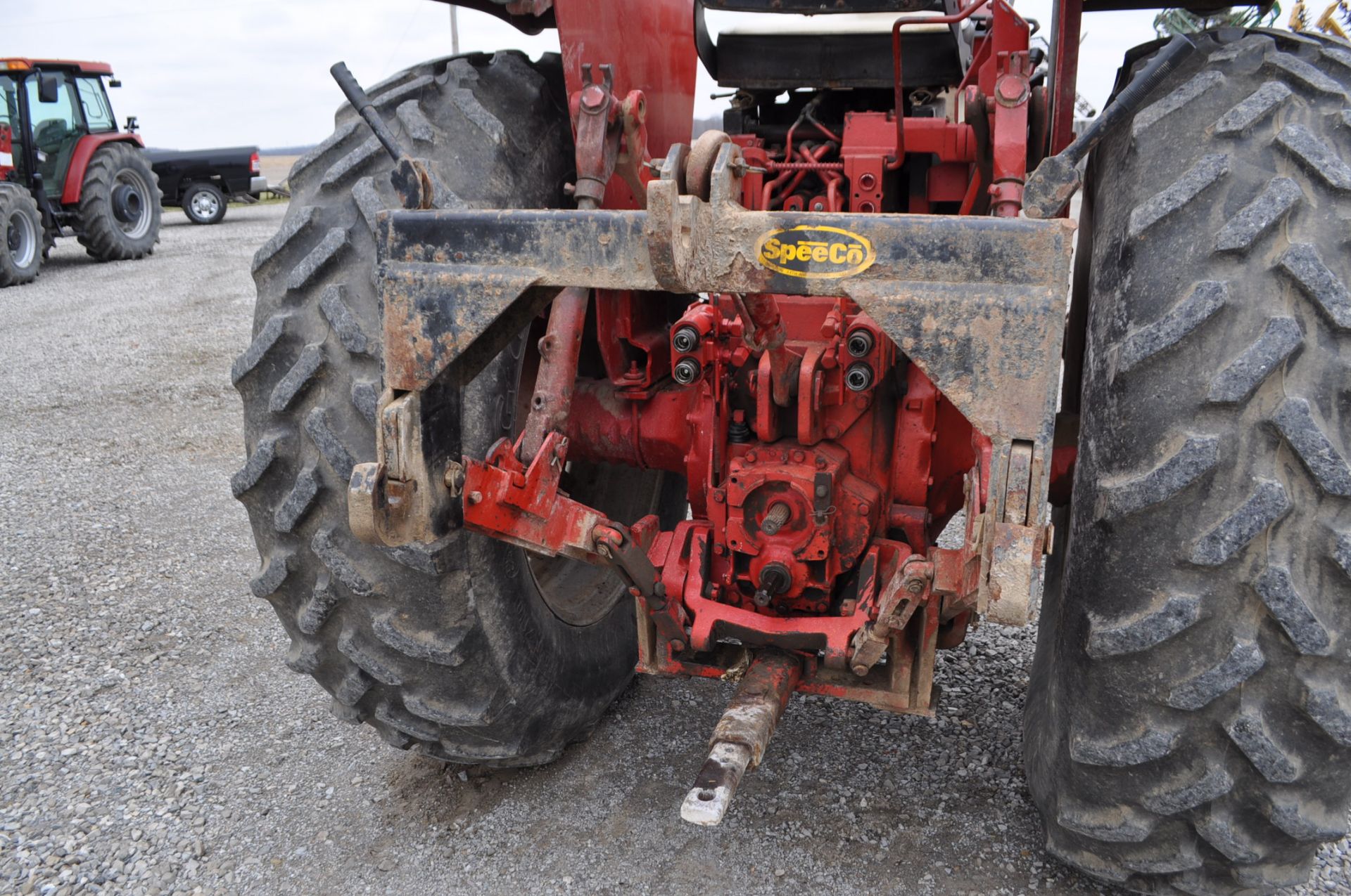 International 1066 tractor, 18.4 R 38 rear, 11L-15 front, 2 hyd remotes, 3 pt, quick hitch, 540/1000 - Image 10 of 18