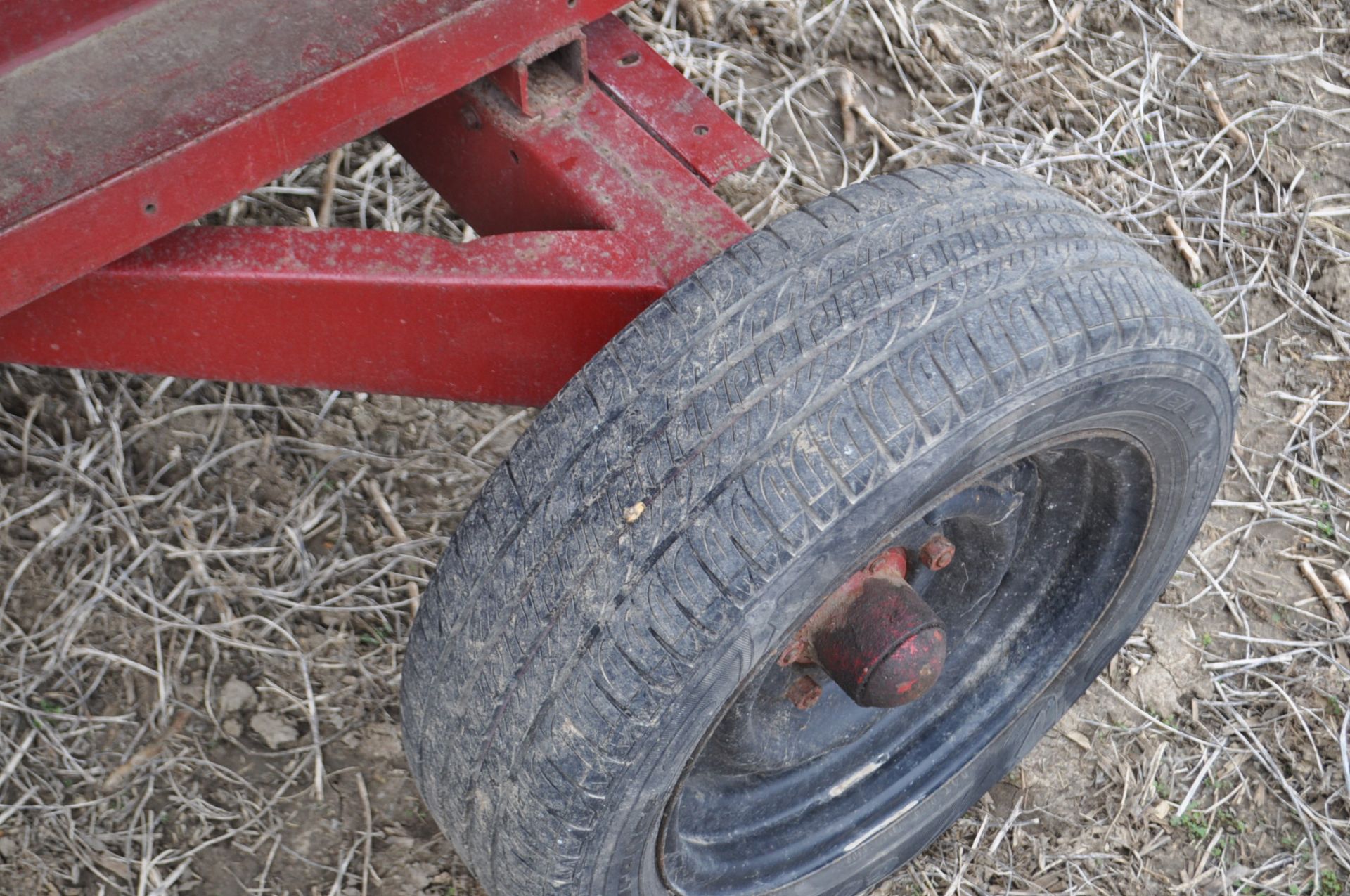 Case International 1063 corn head, knife rolls, high tin, sells with 15’ header cart - Image 14 of 19