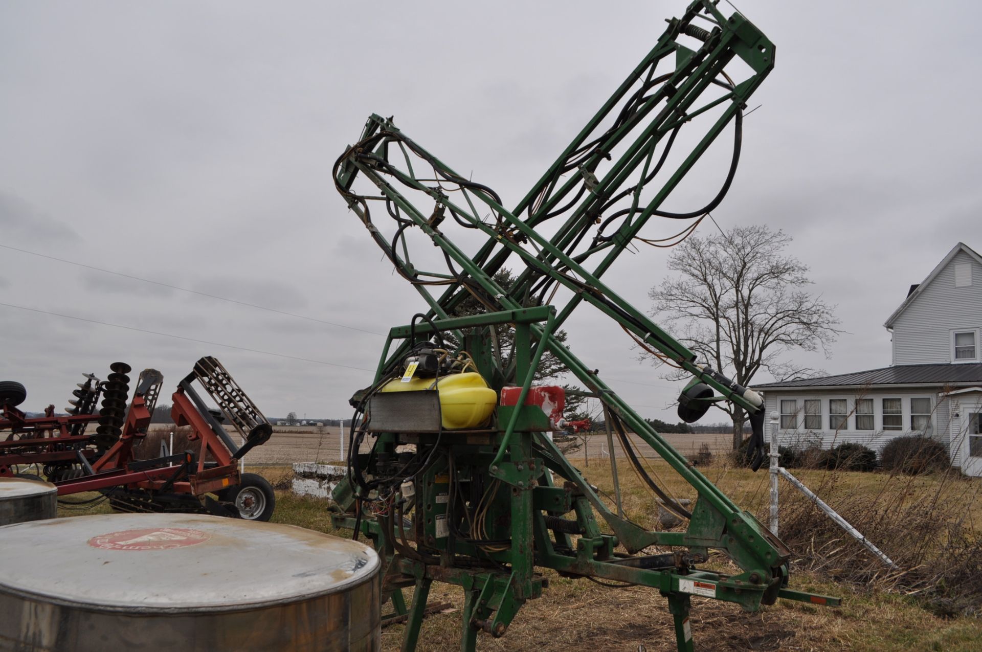 60’ Great Plains 3pt sprayer, hyd fold booms, 30” nozzle spacing, foam markers, sells with Chem Farm