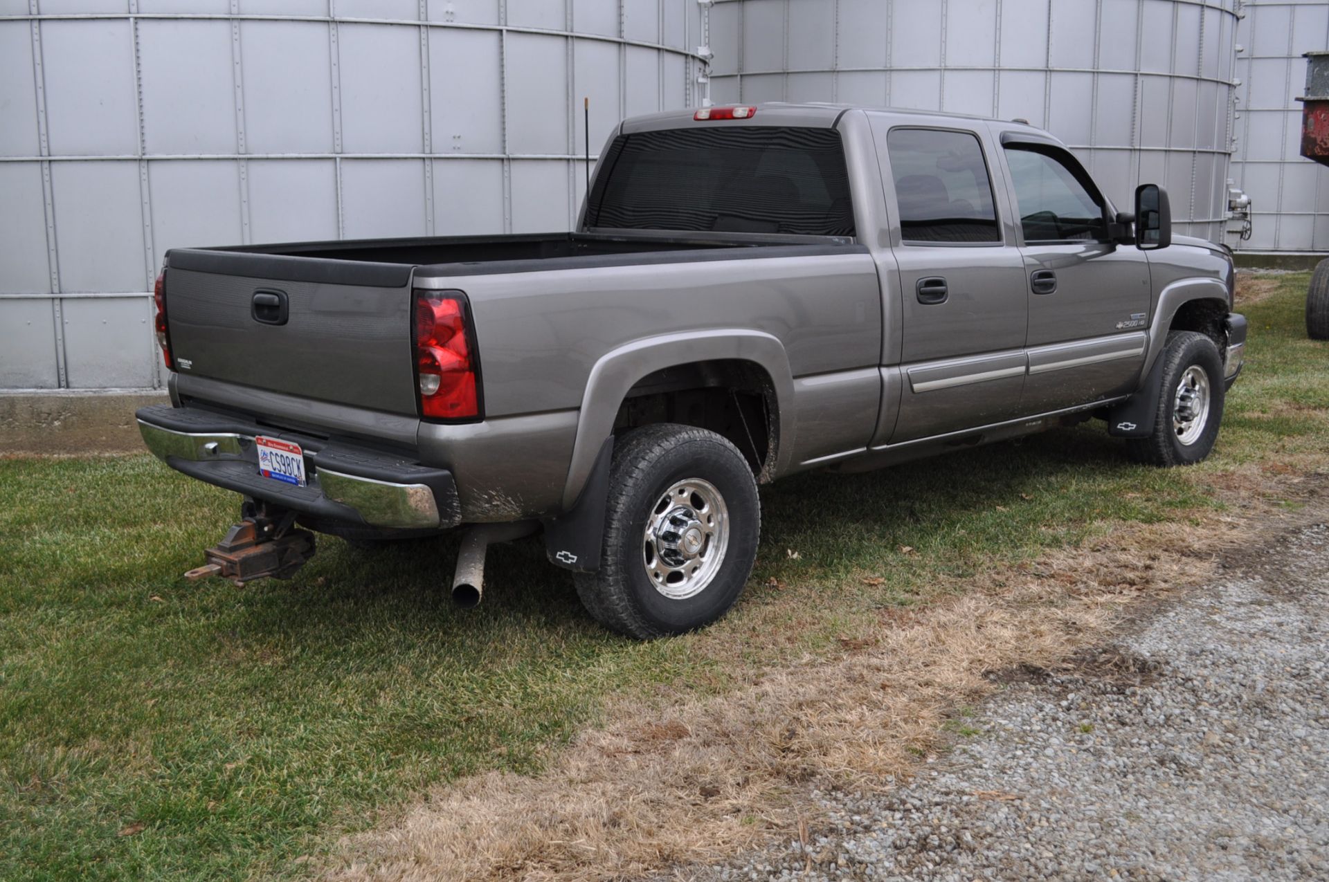 2006 Chevy 2500 HD Duramax pick-up truck, 4x4, short bed, auto, cloth interior, Rhino bed liner, B & - Image 3 of 20