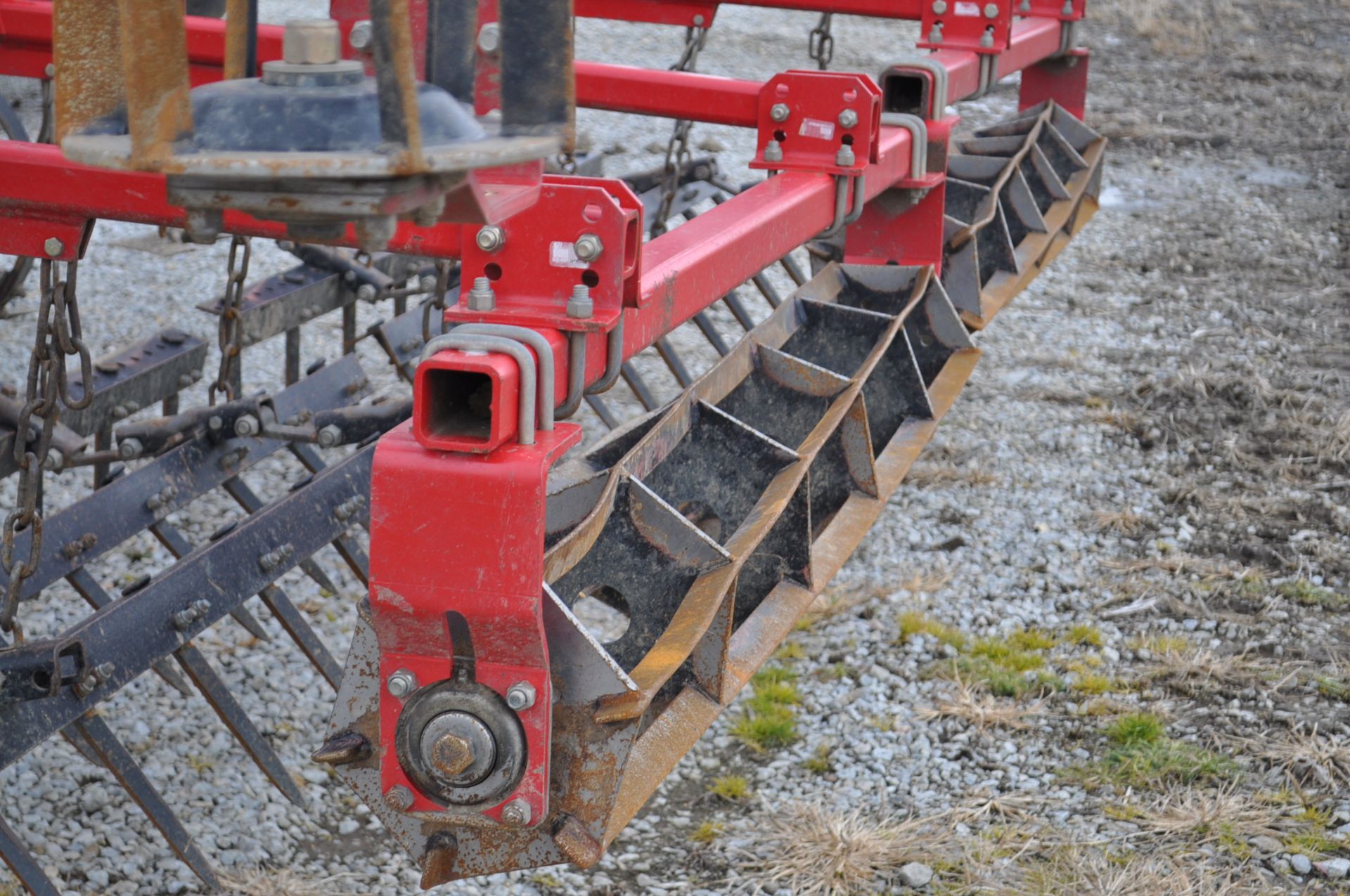 43’ Sunflower 6433 soil finisher, discs, rolling baskets, sweeps, 3-bar harrow, rear rolling - Image 11 of 13