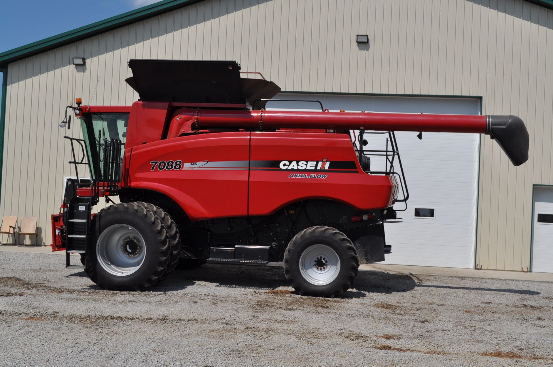 Case International 7088 combine, 520/85 R 38 straddle duals, 540/65 R 30 rear, 2WD field tracker, - Image 24 of 24