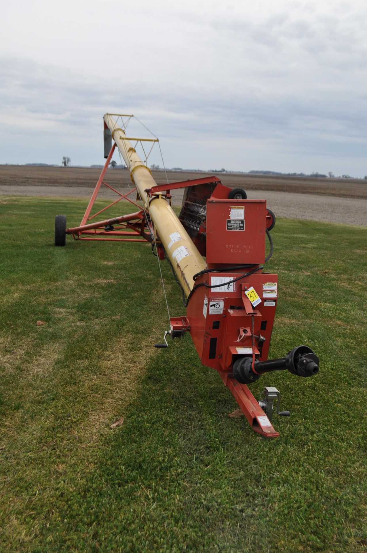 Westfield MK 130-61 Plus swing-a-way auger, 540 pto