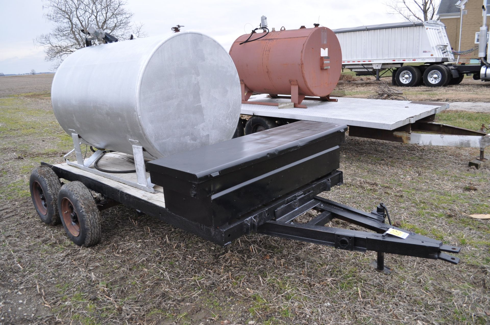 500 gallon fuel tank on bumper pull trailer, tandem axle, no title - Image 4 of 6