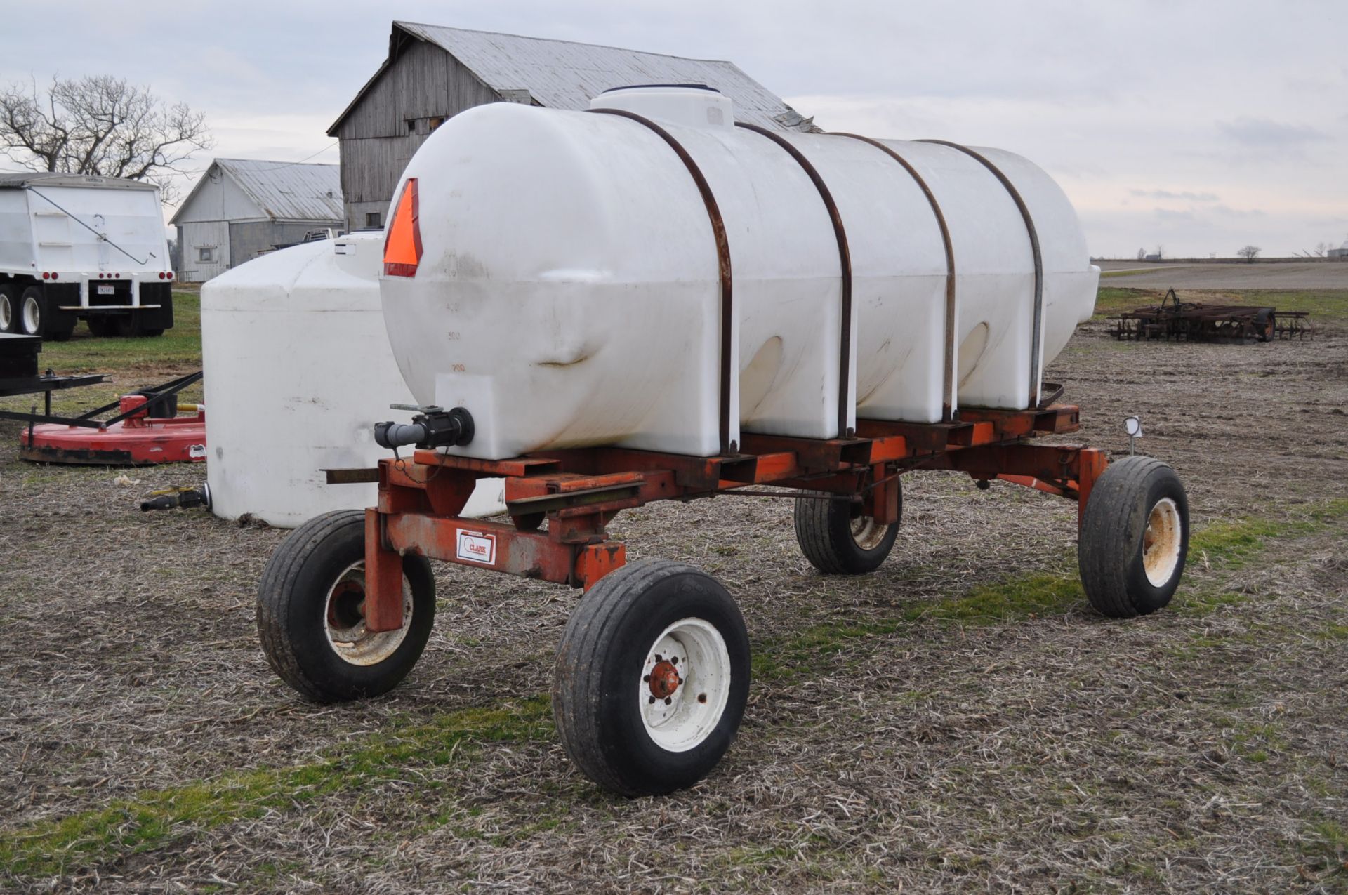 1000 gallon poly nurse trailer on Clark Hi-Boy gear, 11L-15 tires - Image 3 of 4
