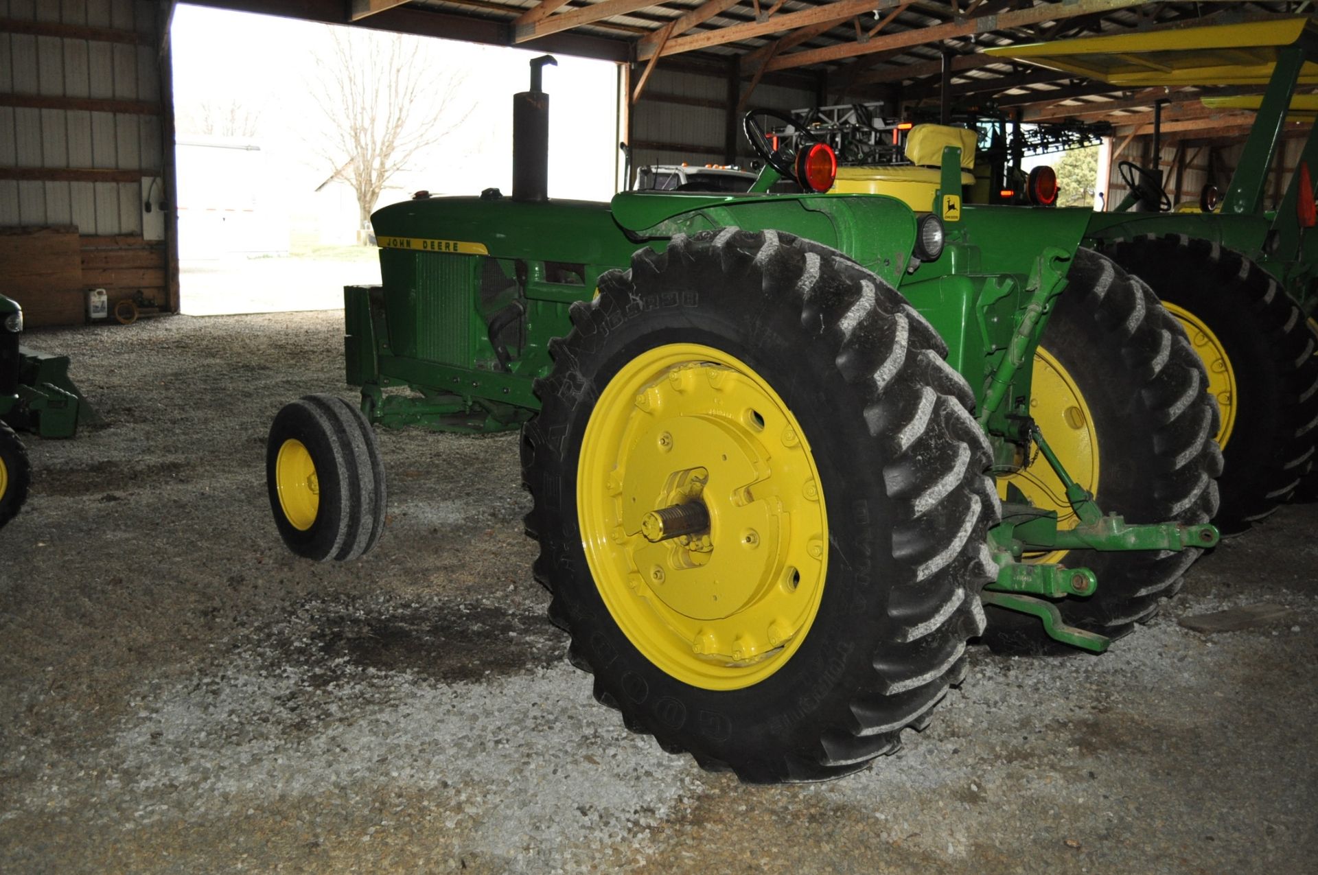 1972 John Deere 4020 diesel, 16.9 R 38 rear, 11L-15 front, 2 hyd remotes, 3 pt, 540/1000 PTO - Image 4 of 15