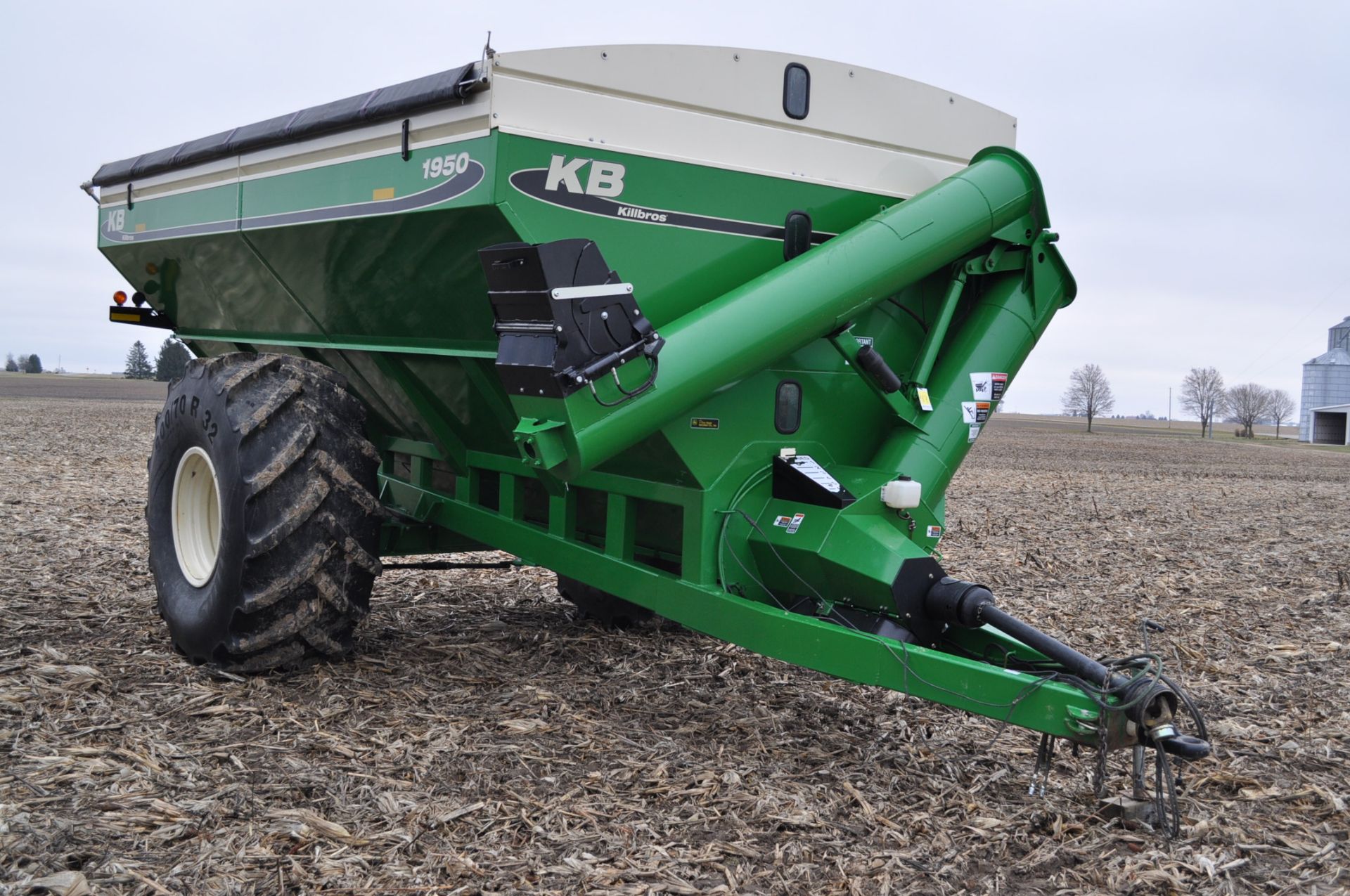 Killbros 1950 grain cart, w/scales, 900/70R32 tires - Image 2 of 11