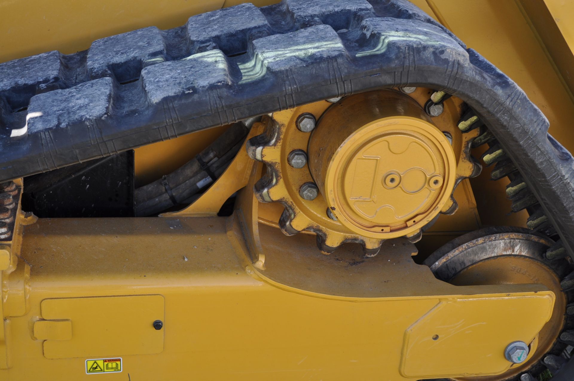 CAT 259D track skid loader, CHA, heated air ride seat, hyd detach bucket, ISO controls, 2-speed, - Image 6 of 16