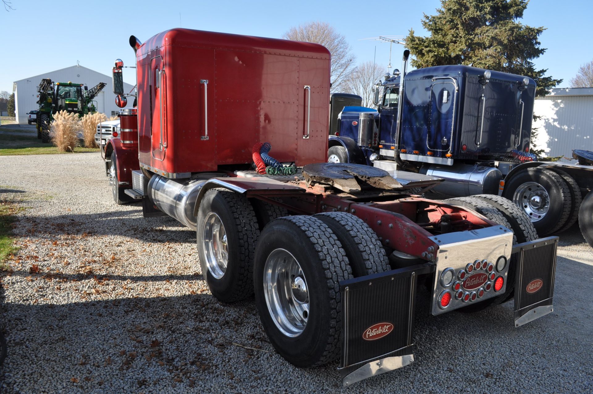 1983 Peterbilt 359 semi truck, 3406 CAT 15-spd, 242” WB, air ride, 60” flat sleeper, 11 R 24.5 tire - Image 2 of 17