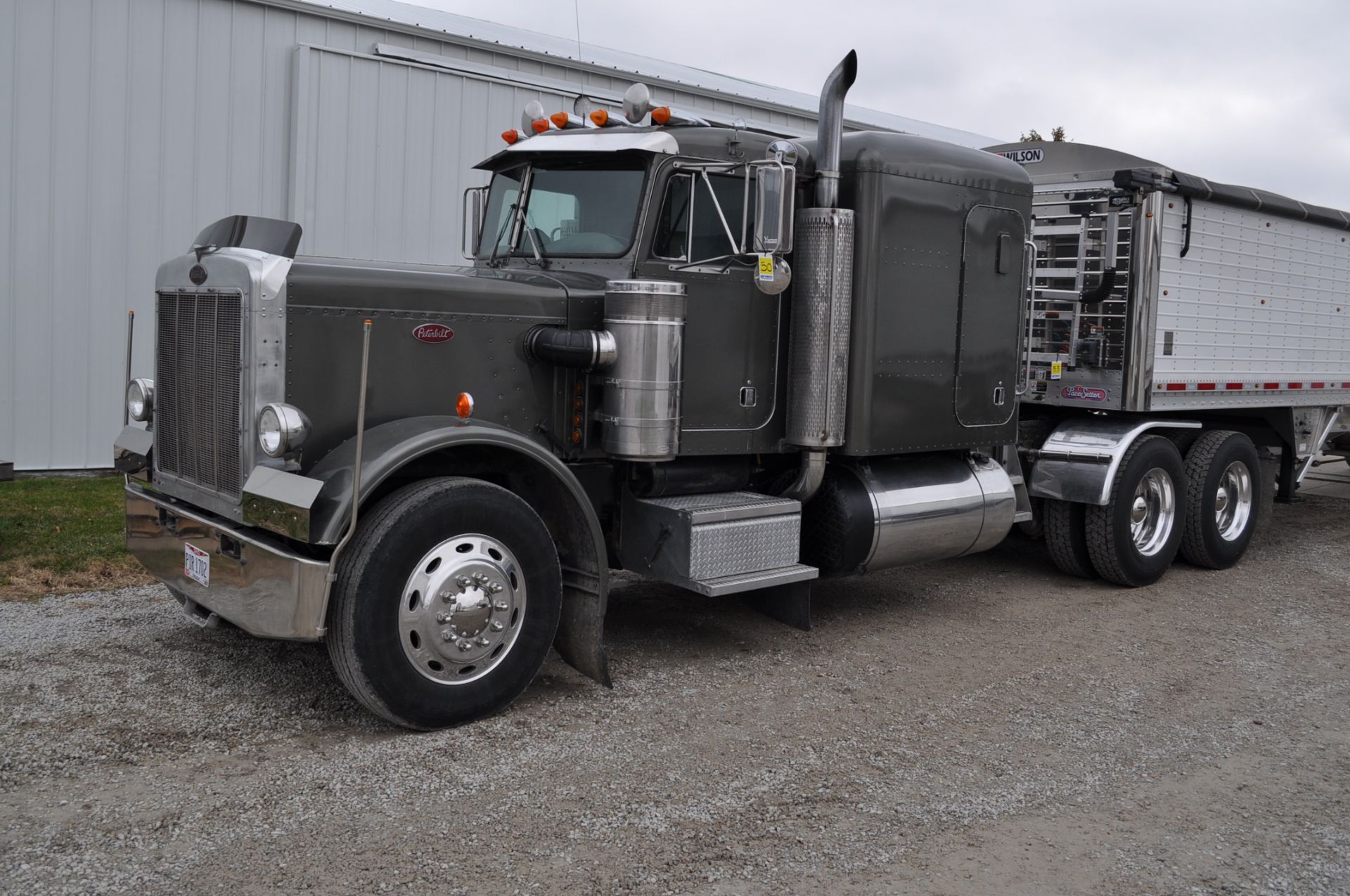 1986 Peterbilt 359 semi truck, 3406 CAT 15-spd, 250” WB, air ride, 60” flat sleeper