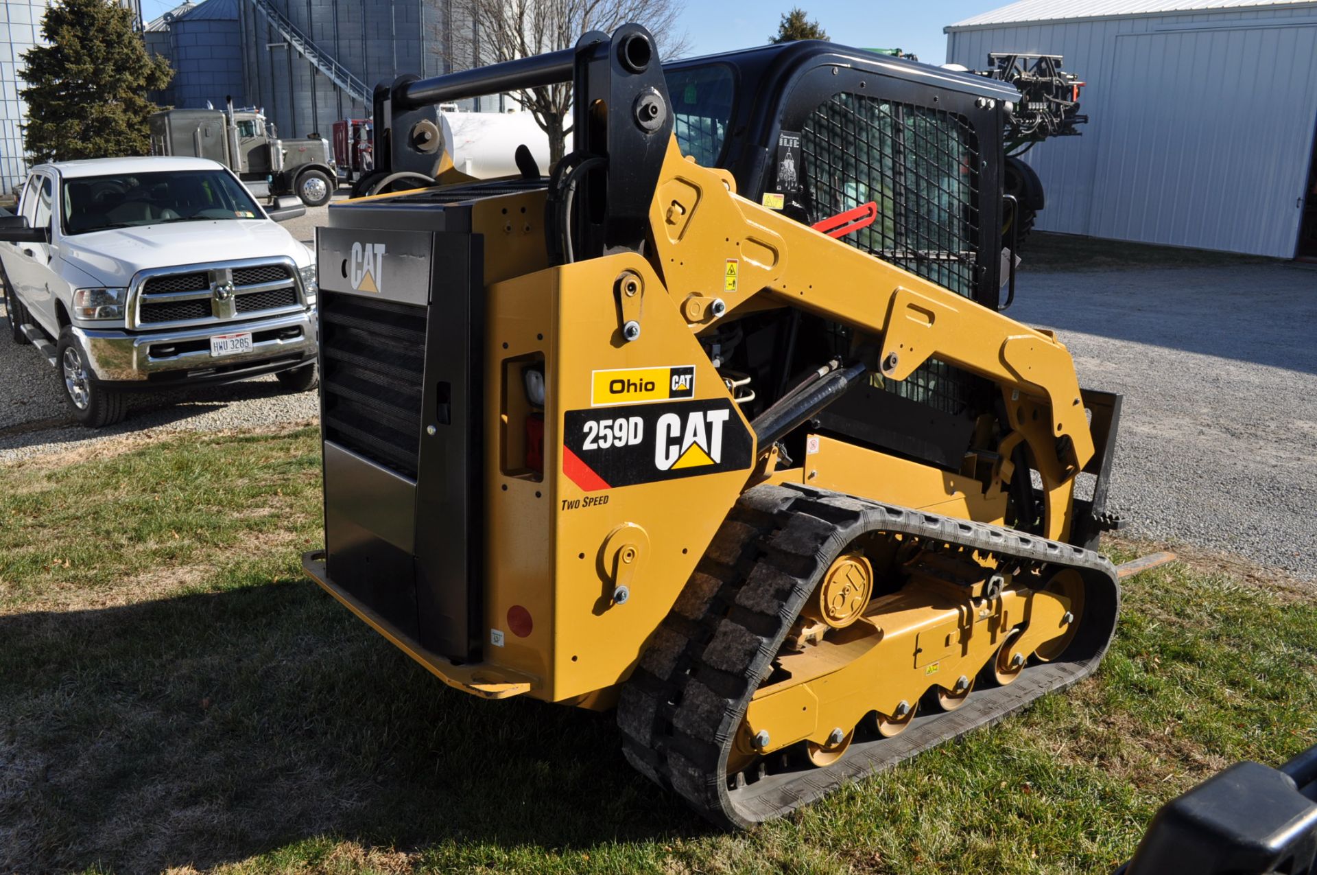 CAT 259D track skid loader, CHA, heated air ride seat, hyd detach bucket, ISO controls, 2-speed, - Image 3 of 16