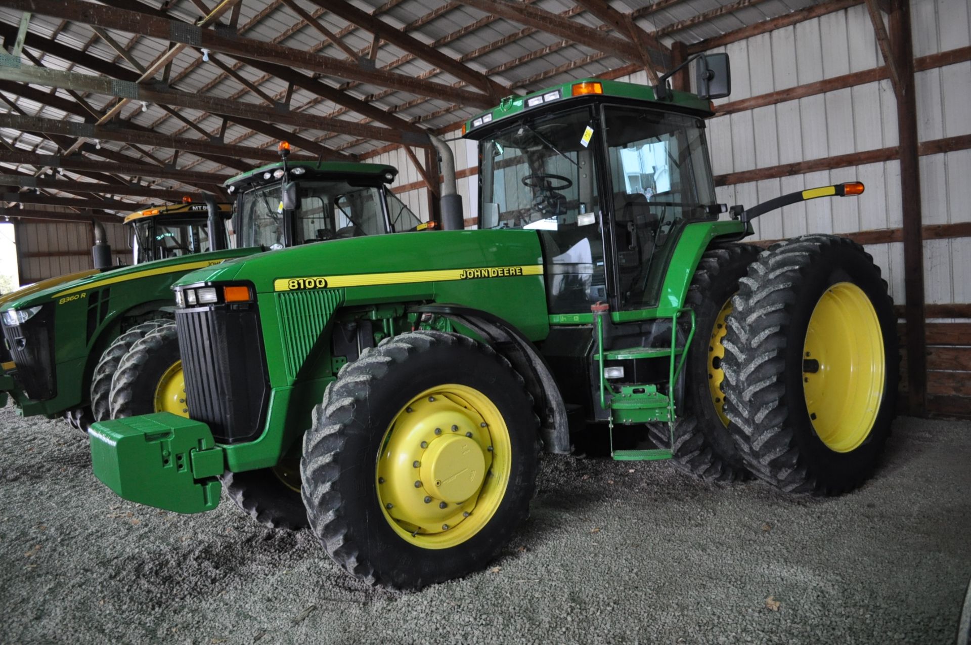 John Deere 8100 MFWD tractor, 18.4 R 46 duals, 14.9 R 34 front, PS, 4 hyd remotes, PTO, 3 pt