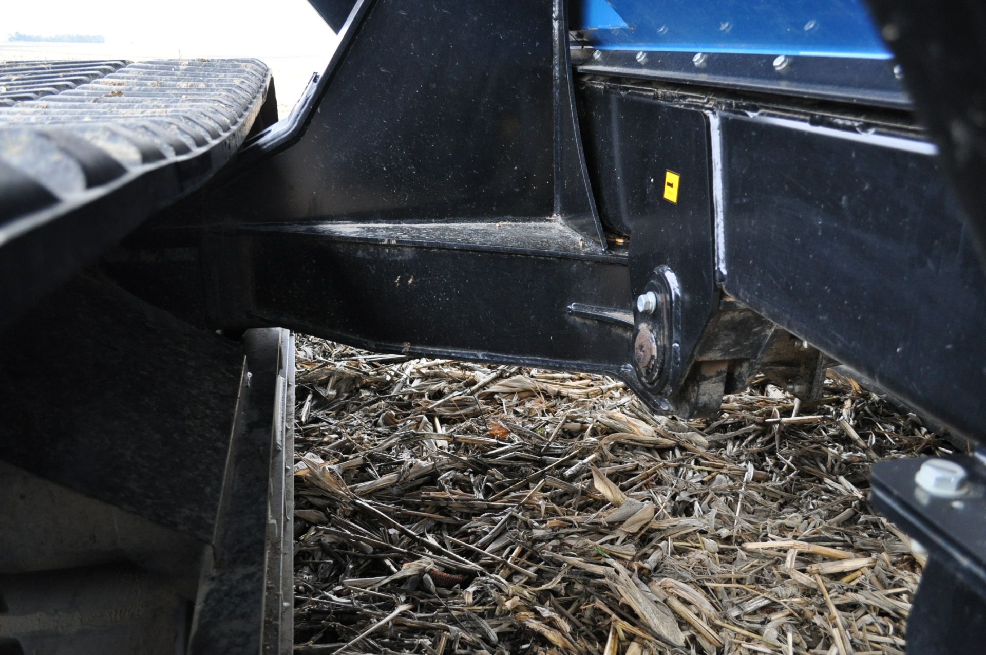 Kinze 1100 grain cart, 36” wide tracks, hyd spout, scales, roll tarp, sight windows - Image 19 of 28