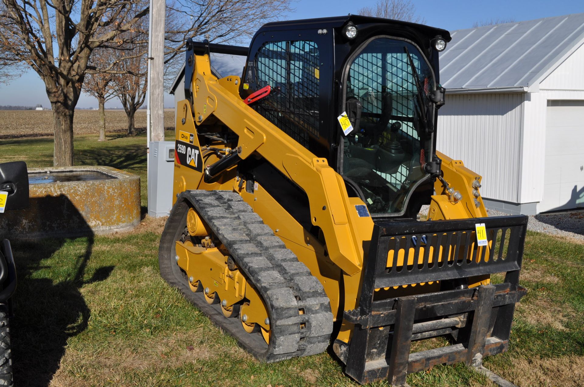 CAT 259D track skid loader, CHA, heated air ride seat, hyd detach bucket, ISO controls, 2-speed, - Image 4 of 16
