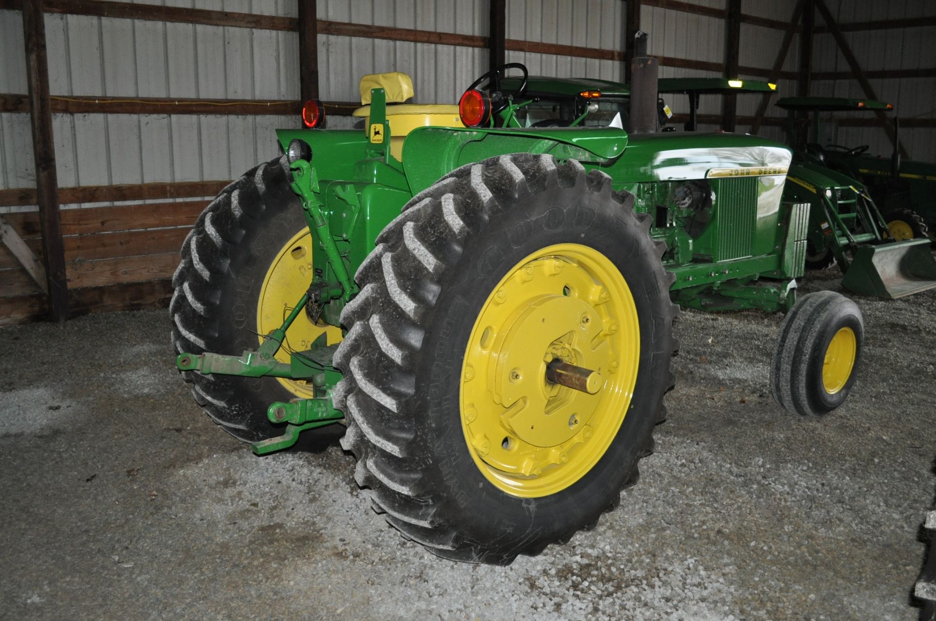 1972 John Deere 4020 diesel, 16.9 R 38 rear, 11L-15 front, 2 hyd remotes, 3 pt, 540/1000 PTO - Image 3 of 15