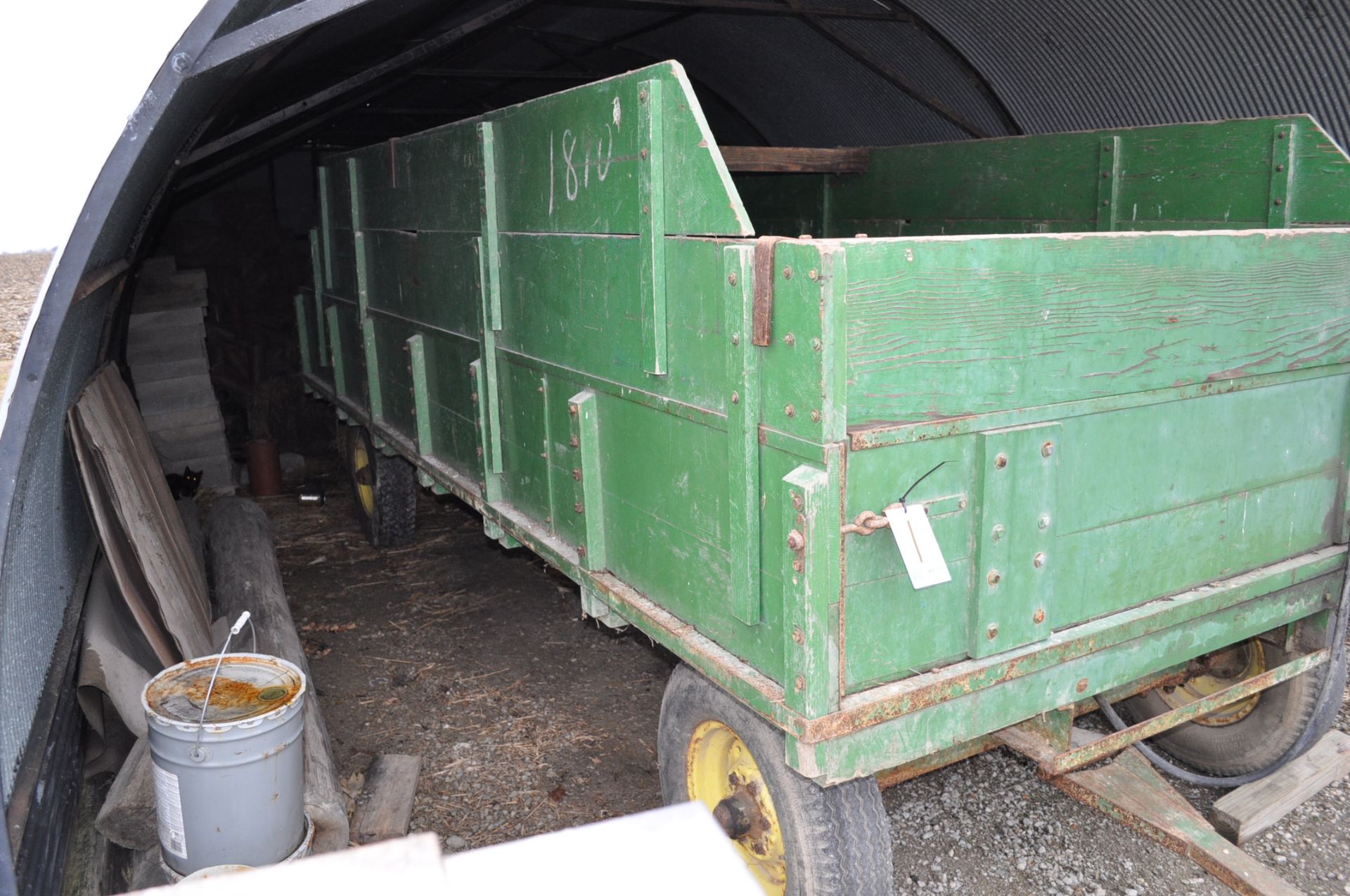 14’ wooden wagon, hyd dump, 7.00-15 tires - Image 2 of 3