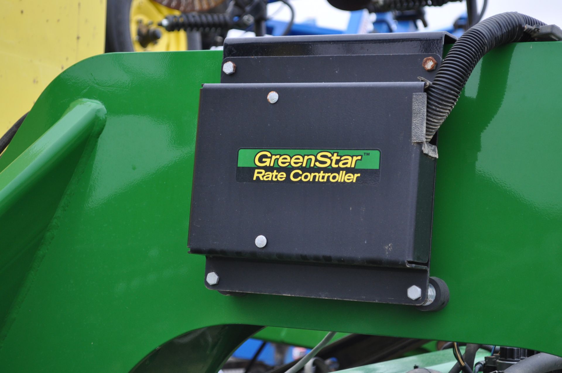 60’ John Deere 2510L 28% applicator, 25 coutler w/ knife, 5 section Green Star rate controller - Image 9 of 18