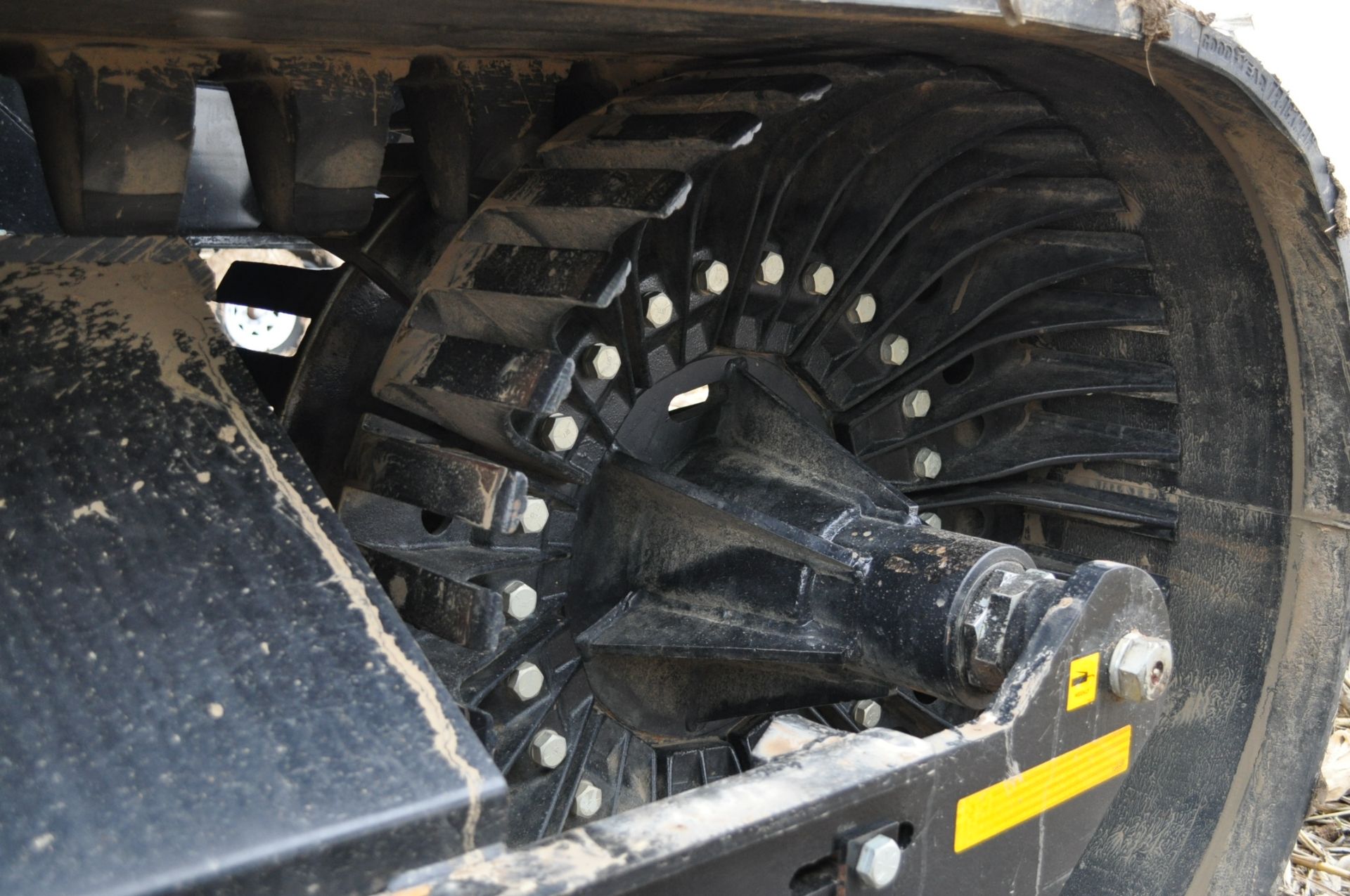 Kinze 1100 grain cart, 36” wide tracks, hyd spout, scales, roll tarp, sight windows - Image 6 of 28