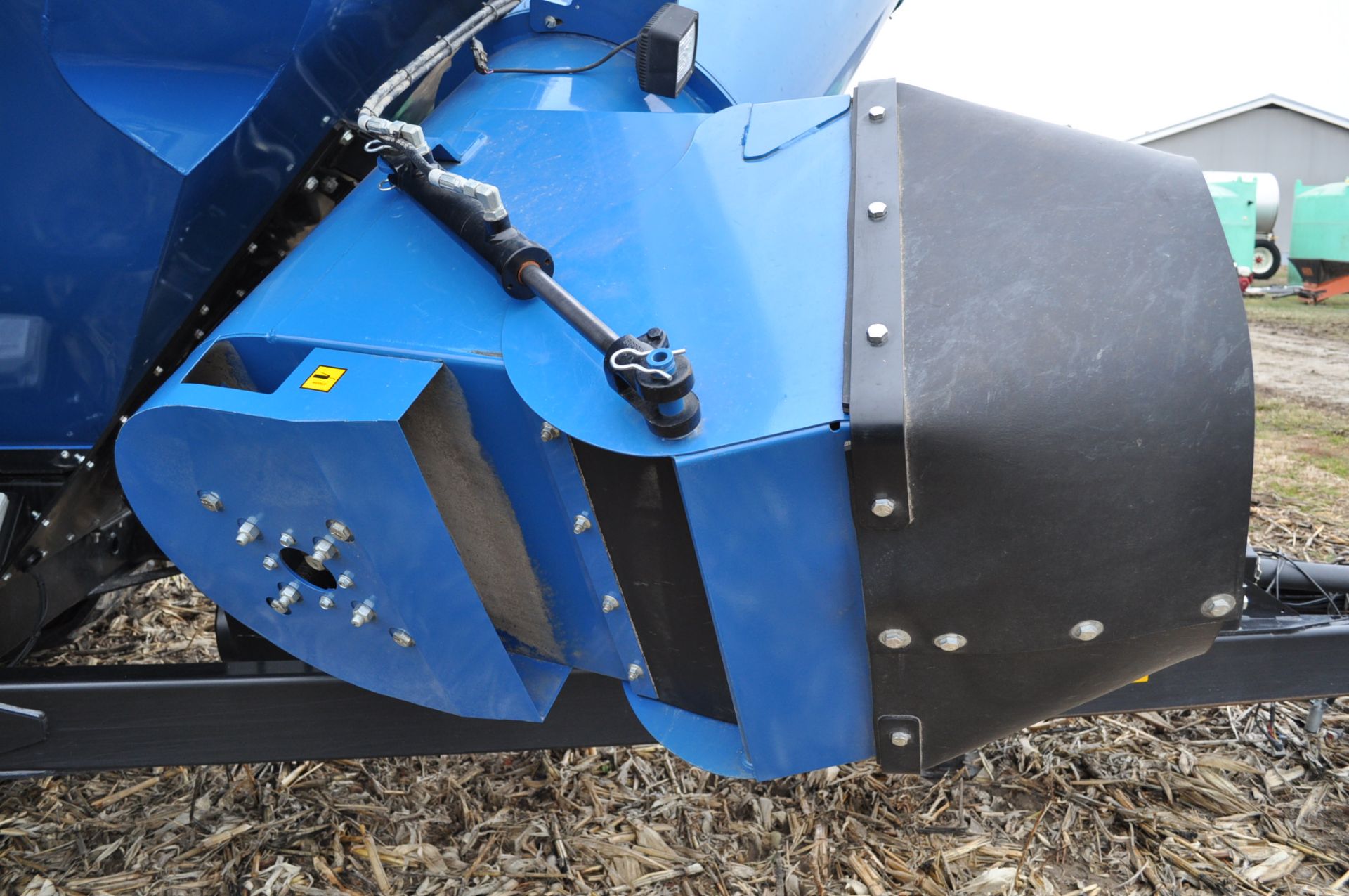 Kinze 1100 grain cart, 36” wide tracks, hyd spout, scales, roll tarp, sight windows - Image 21 of 28