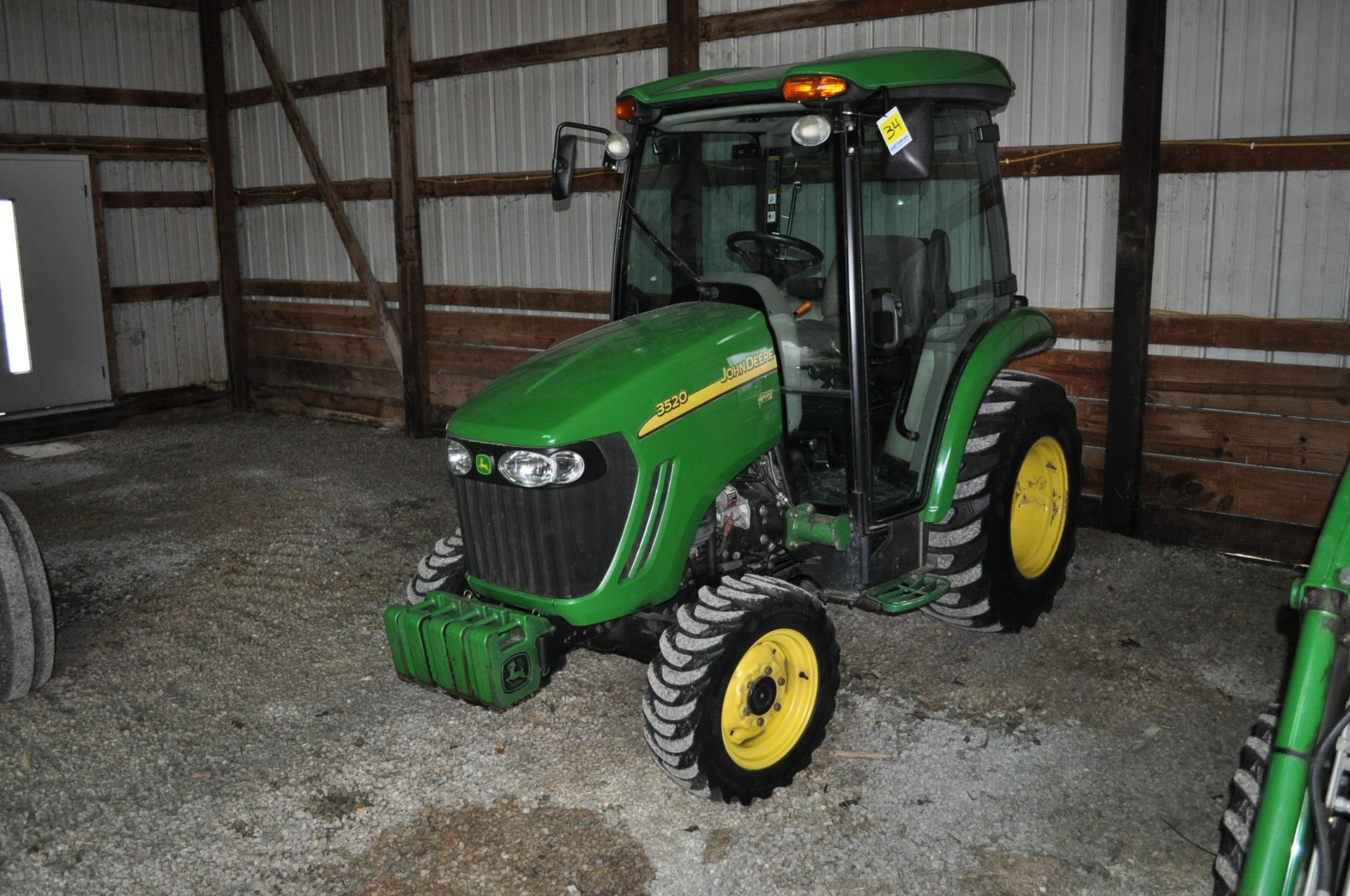 John Deere 3520 utility tractor, MFWD, CHA, loader mount, joystick, 3 pt, 540 pto, 365 hrs