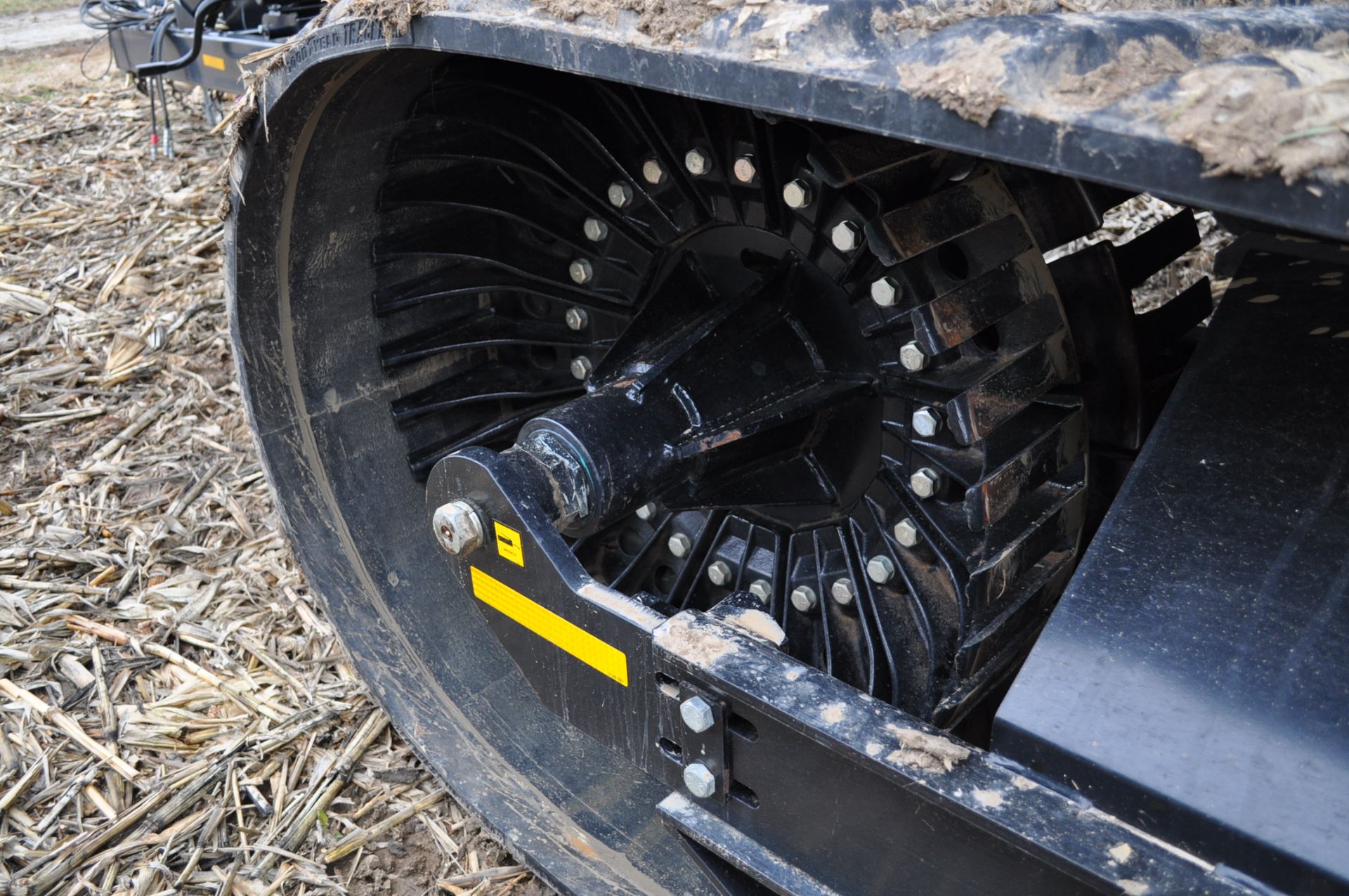 Kinze 1100 grain cart, 36” wide tracks, hyd spout, scales, roll tarp, sight windows - Image 7 of 28