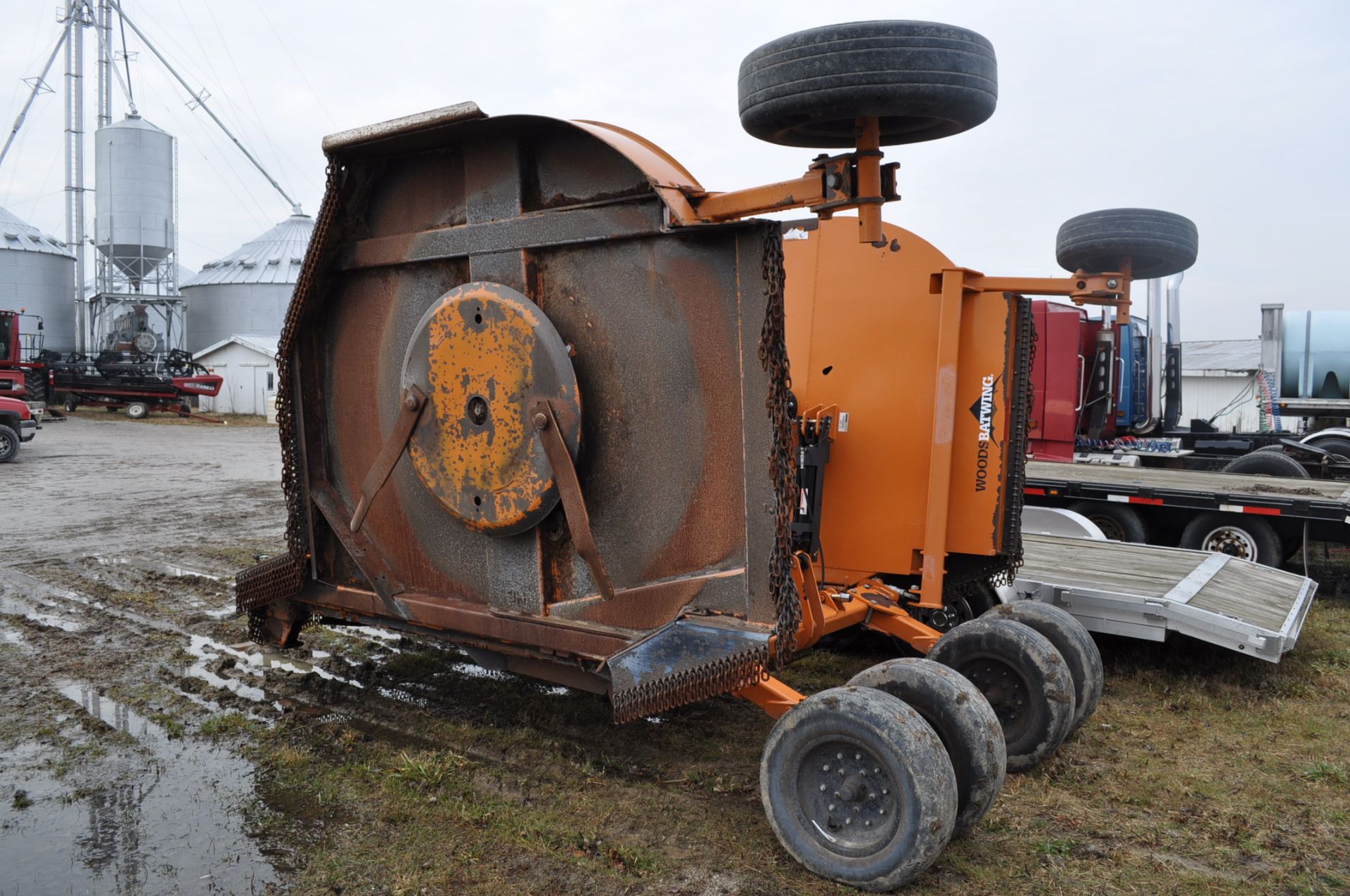 20’ Woods BW240 HD rotary mower, 1000 PTO, spring susp, aircraft tires, front and rear chains - Image 4 of 8