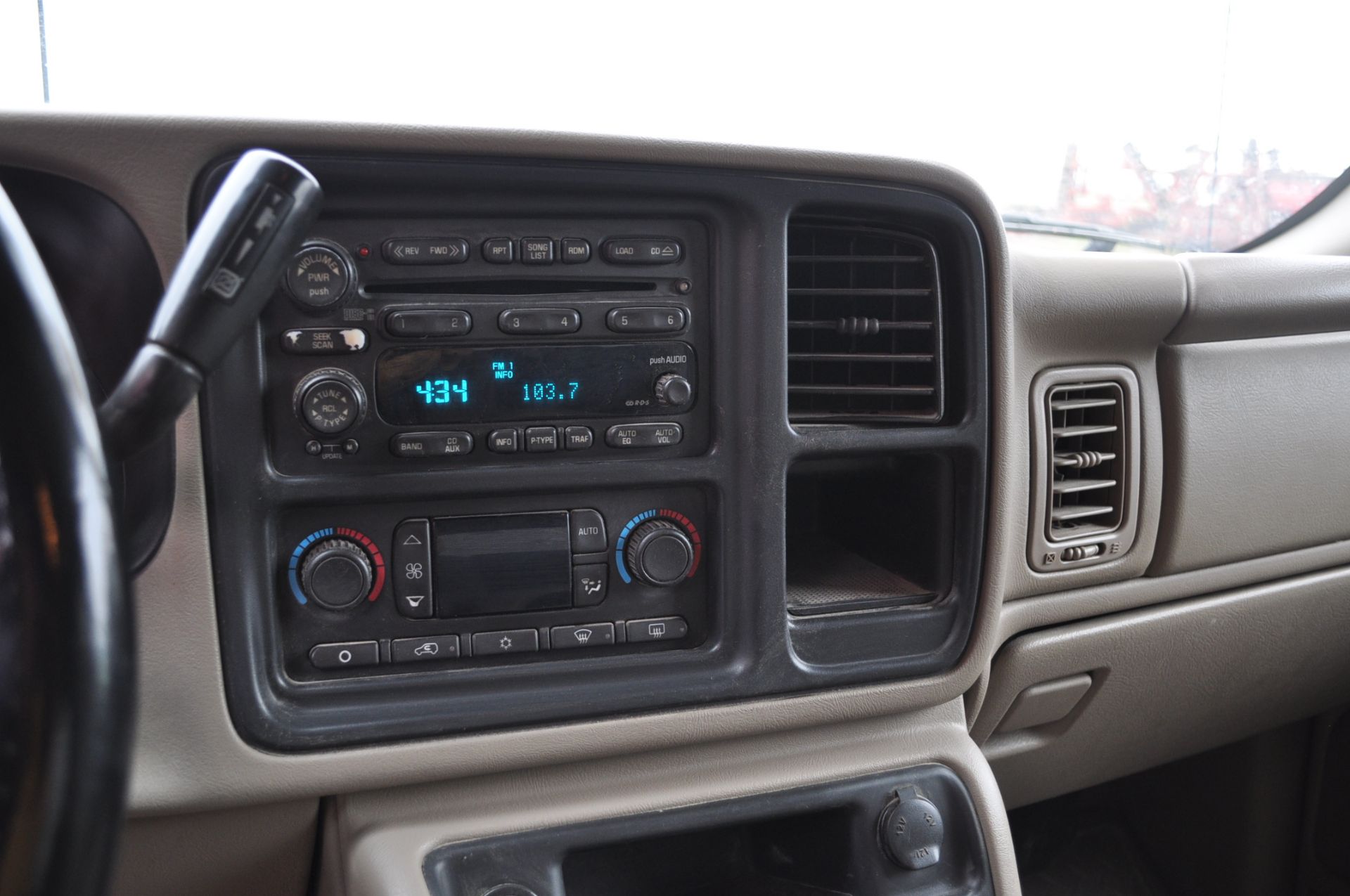 2004 Chevy Silverado 2500 HD LS Pickup Truck, Crew Cab, 6.5’ bed, 4x4, Allison automatic - Image 17 of 24