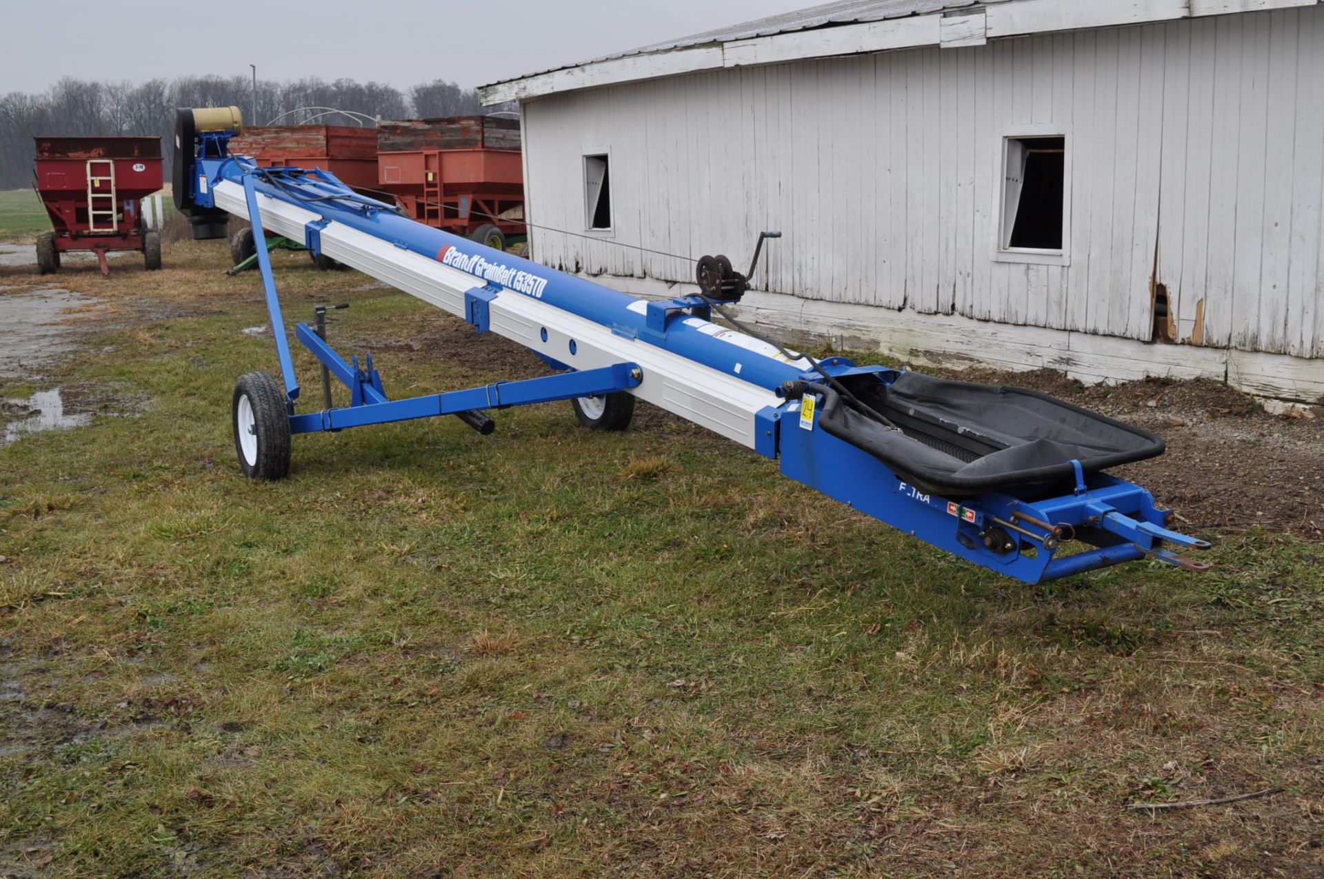 35’ Brandt Grain Belt 1535TD. EZ Track, 3 phase 10 hp motor, hand crank raise and lower, SN 95190