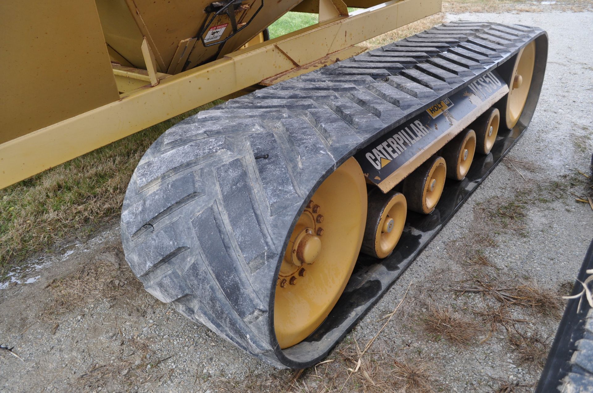 J&M 750 Grain Cart, CAT VFS50 30” tracks, 14” unload auger, 1000 PTO, lights, SN 4773 - Image 5 of 12