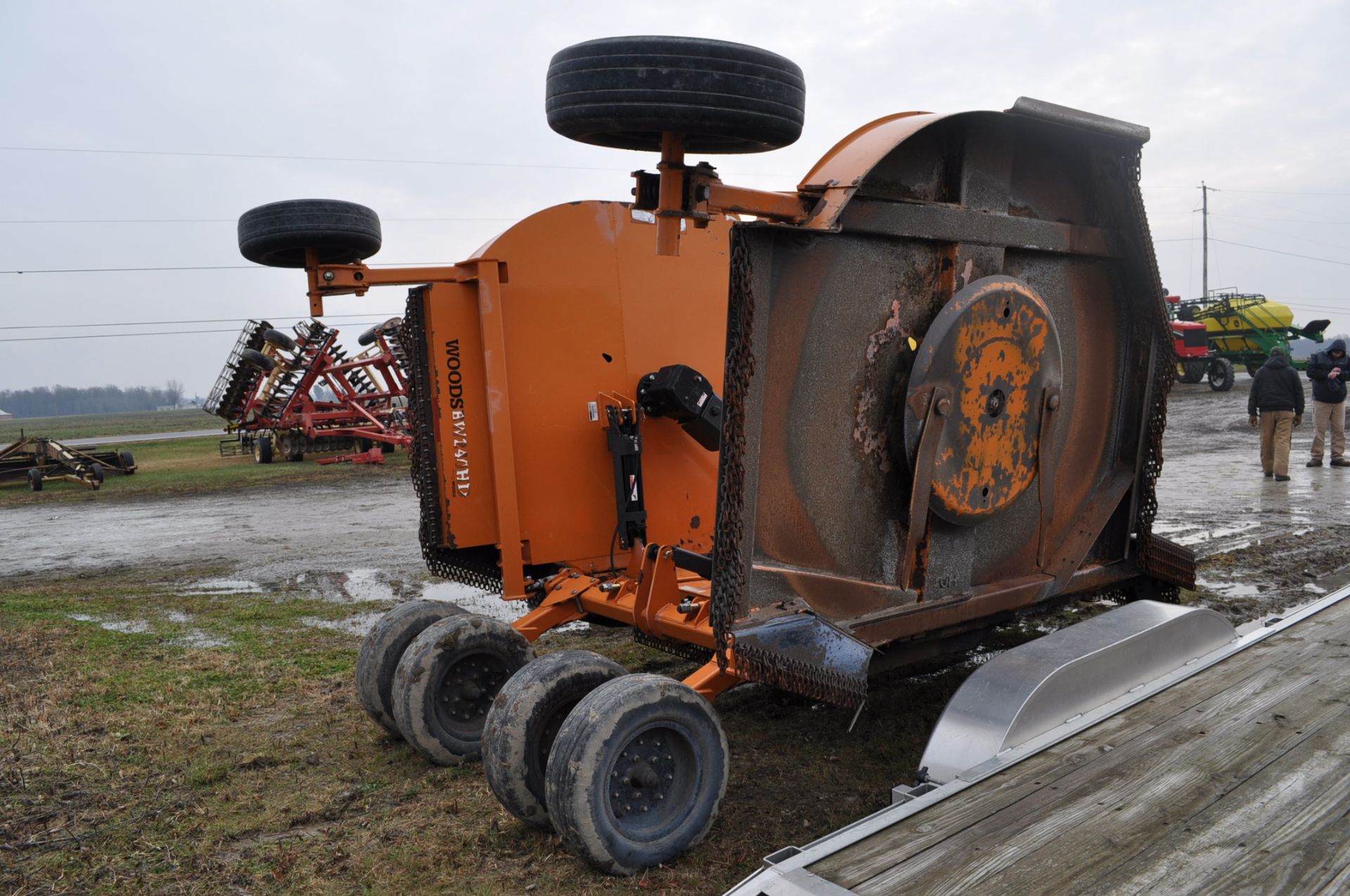 20’ Woods BW240 HD rotary mower, 1000 PTO, spring susp, aircraft tires, front and rear chains - Image 3 of 8