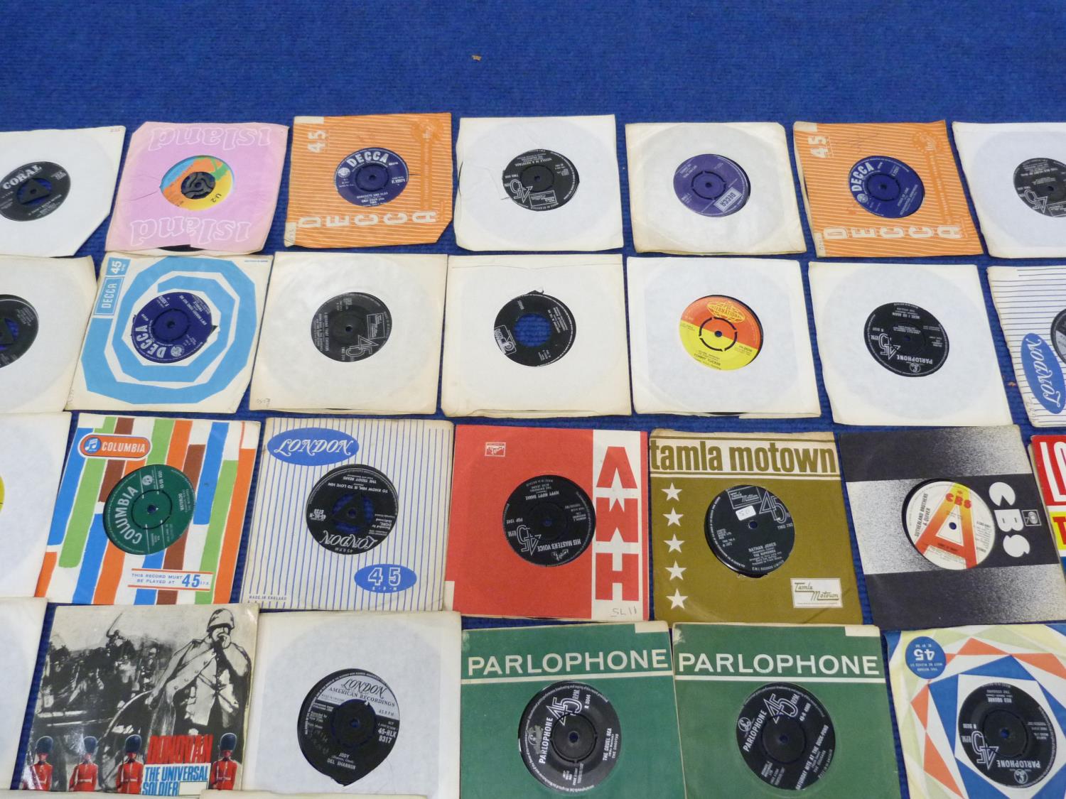 60+ MAINLY 1960'S SINGLES - MANY IN COMPANY SLEEVES. INCLUDING THE WHO, ROLLING STONES AND THE - Image 5 of 11