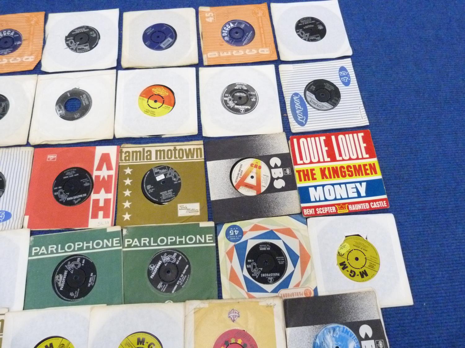 60+ MAINLY 1960'S SINGLES - MANY IN COMPANY SLEEVES. INCLUDING THE WHO, ROLLING STONES AND THE - Image 4 of 11