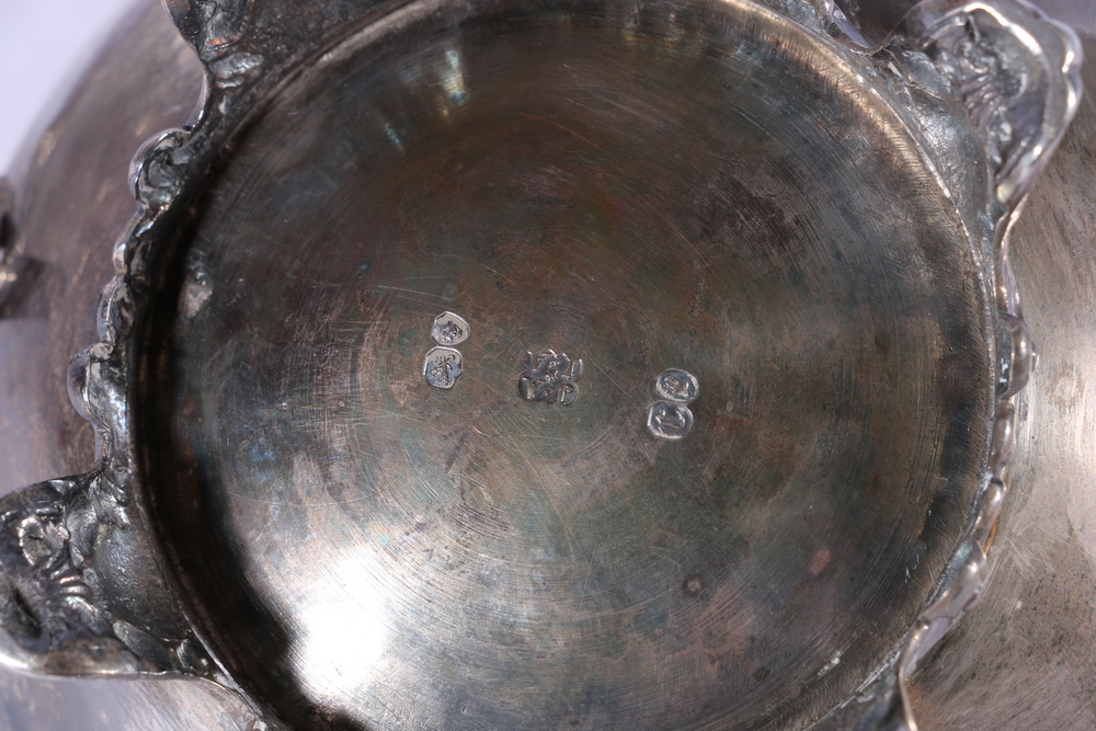 Victorian silver teapot and twin-handled sugar basket decorated with engraved foliate sprays and - Image 2 of 2