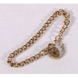 9ct yellow gold gate link bracelet with heart lock closure, 13.9g.