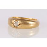 18ct gold ring set with central diamond, size L, 5.3g